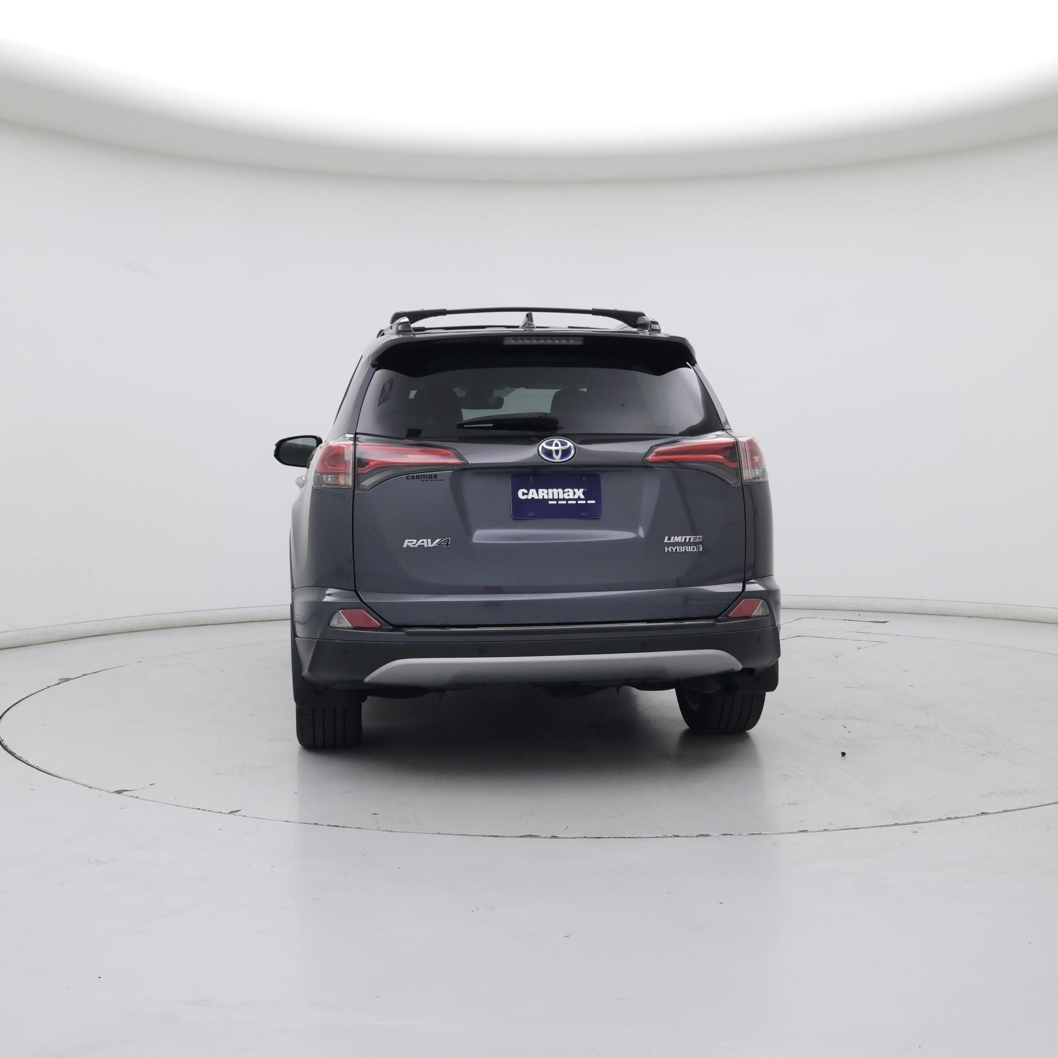 Thumbnail: 2017 Toyota RAV4 - 6