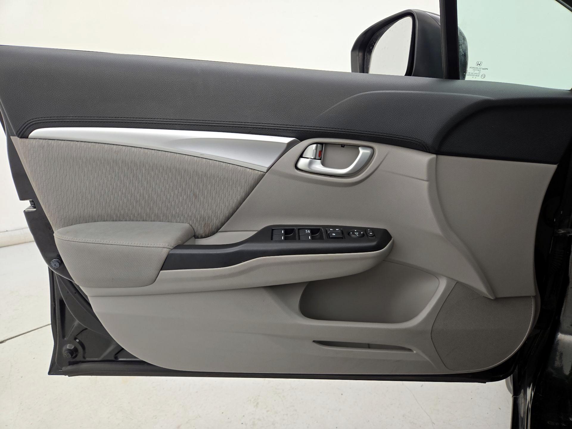 Thumbnail: 2015 Honda Civic - 12
