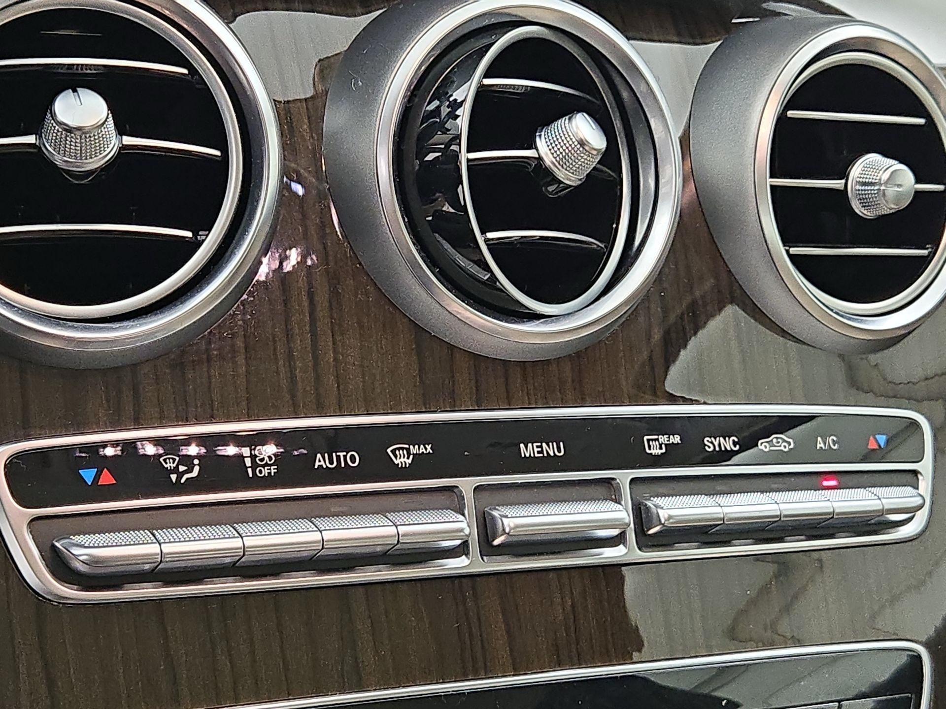 Thumbnail: 2020 Mercedes-Benz C-Class - 16