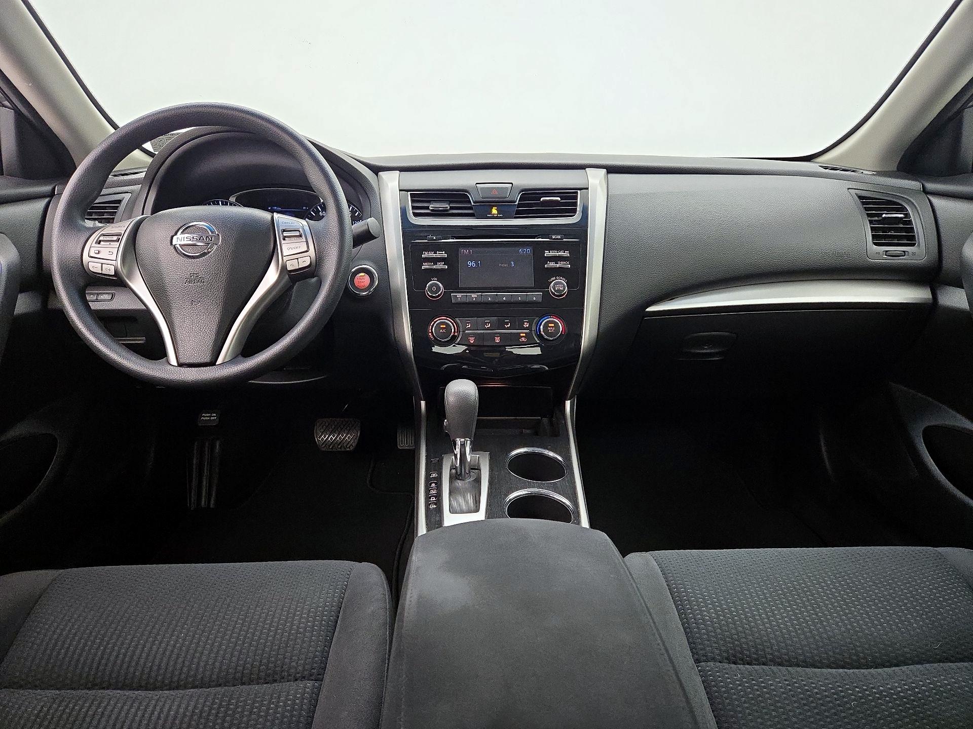 Thumbnail: 2014 Nissan Altima - 9