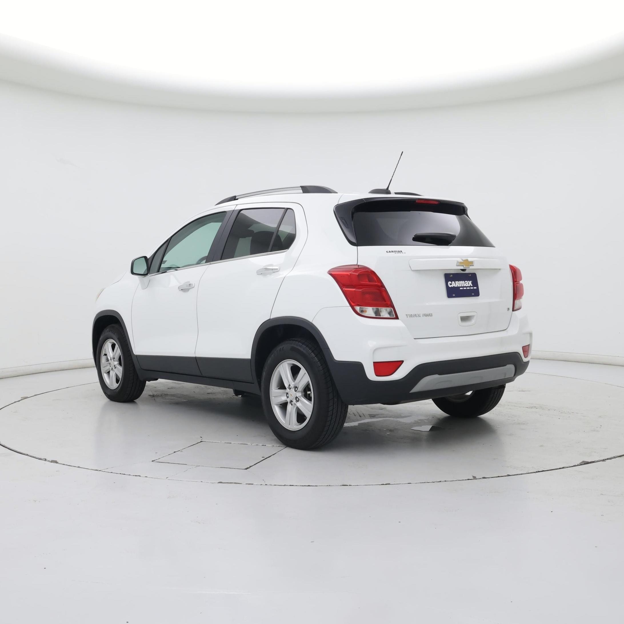 Thumbnail: 2019 Chevrolet Trax - 2