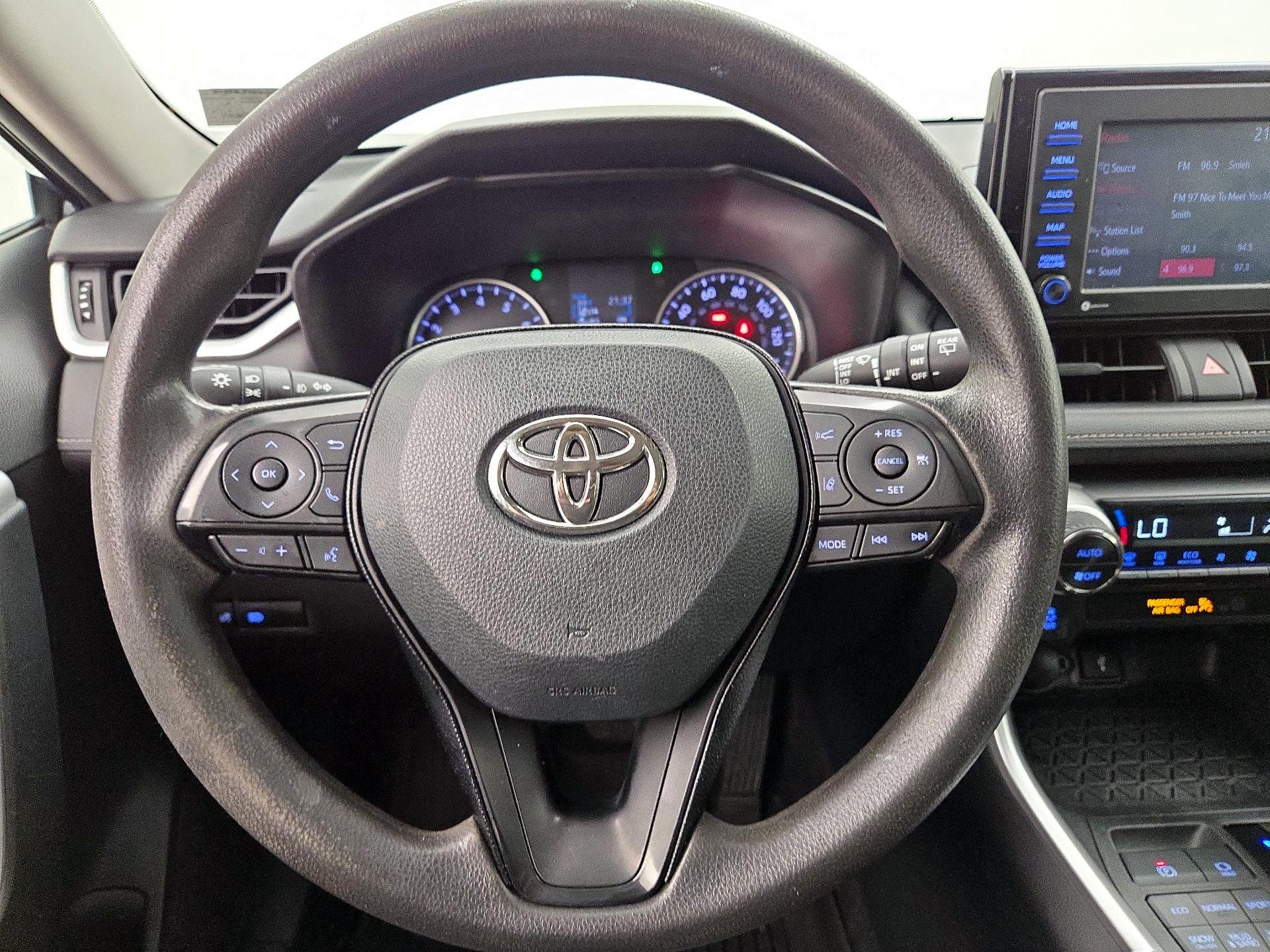 Thumbnail: 2021 Toyota RAV4 - 10