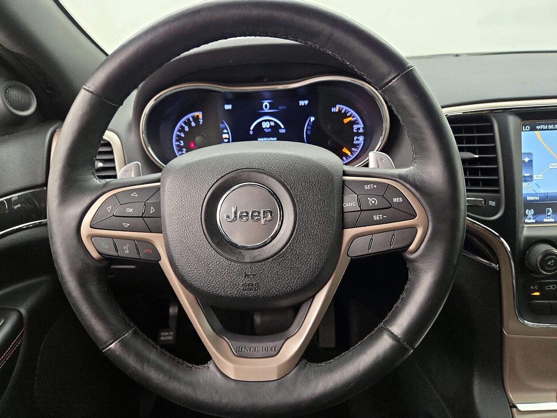 Thumbnail: 2017 Jeep Grand Cherokee - 10