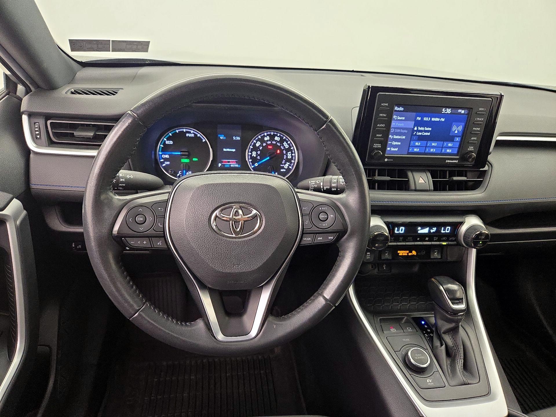 Thumbnail: 2022 Toyota RAV4 - 10
