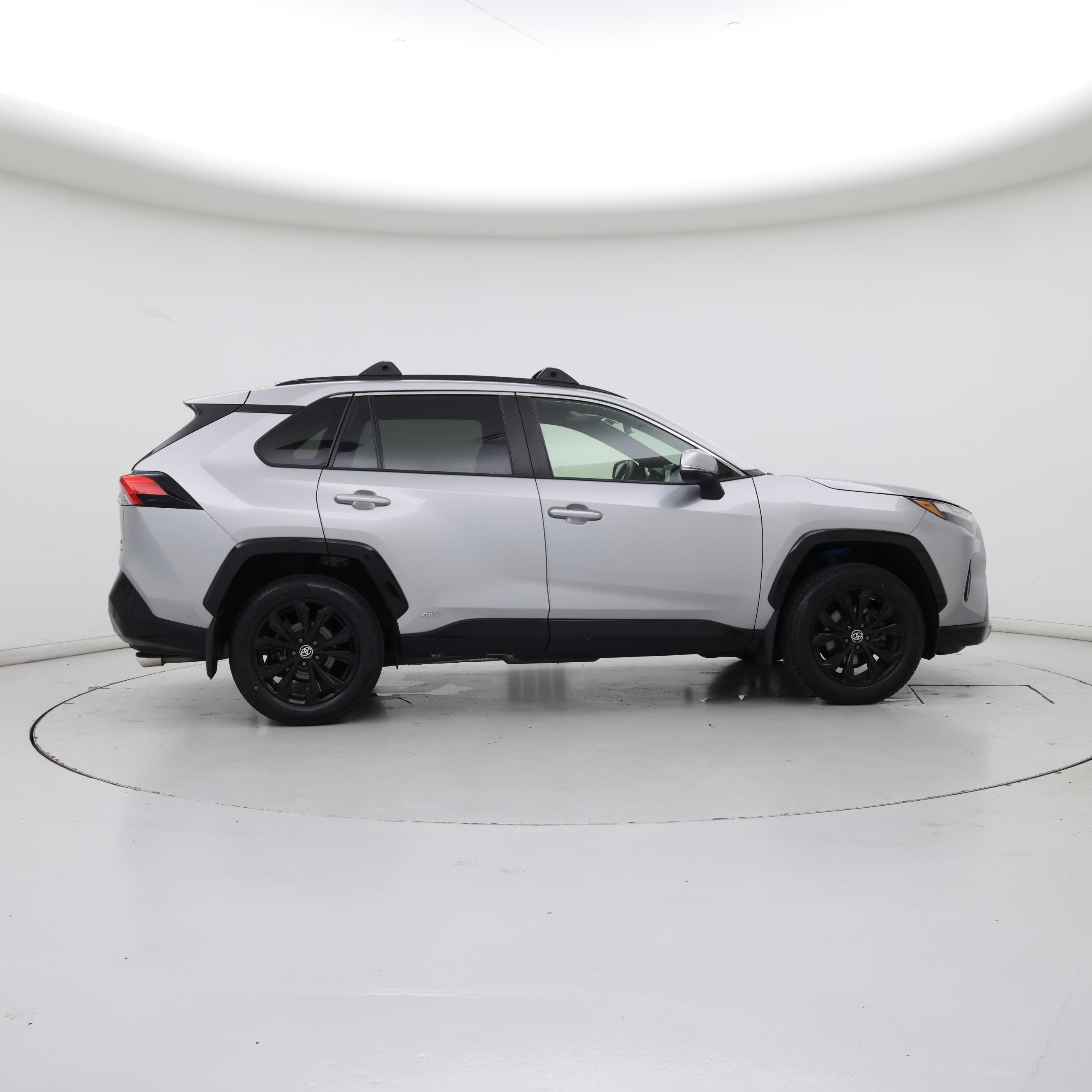 Thumbnail: 2022 Toyota RAV4 - 7