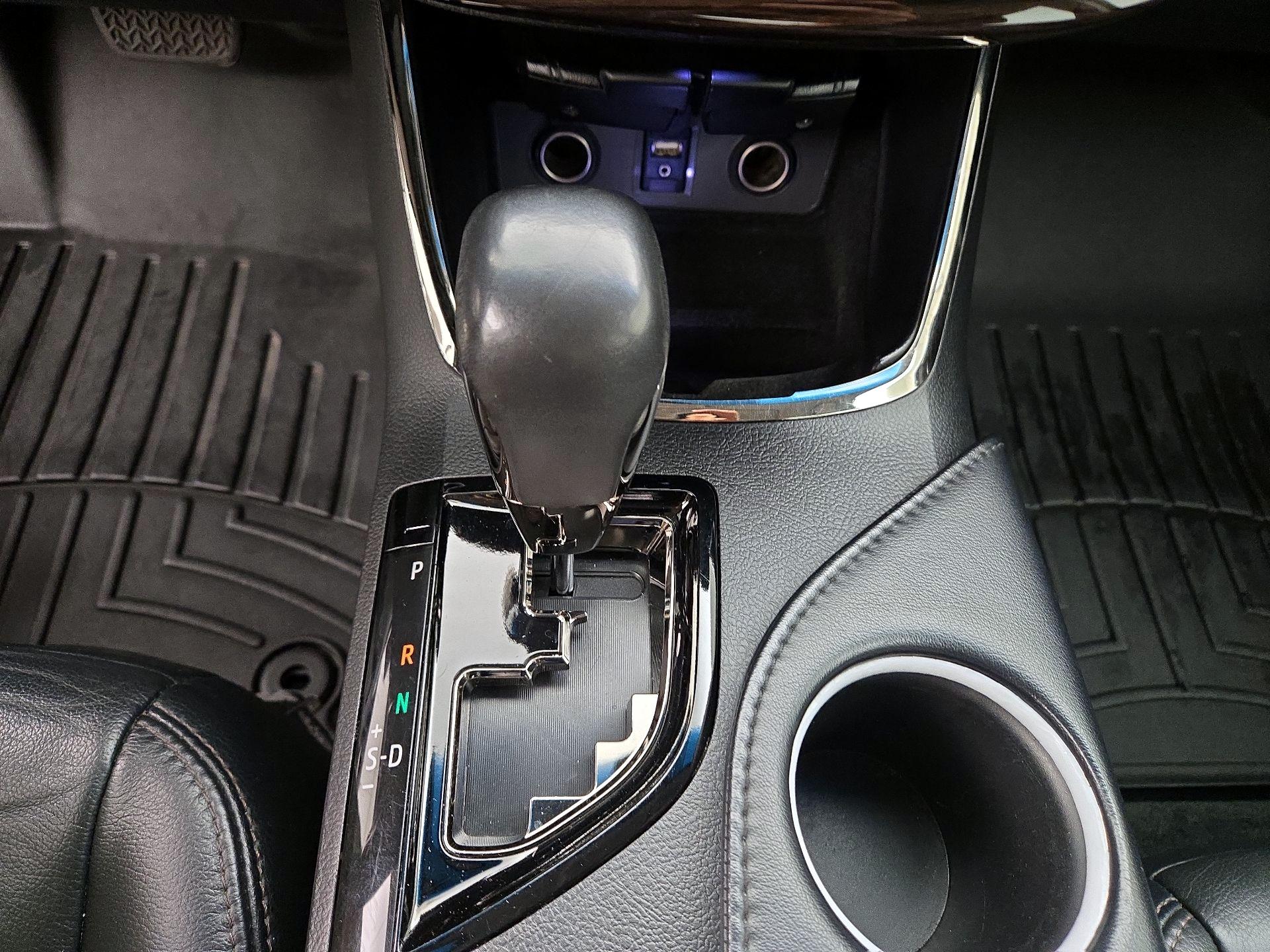 Thumbnail: 2013 Toyota Avalon - 18