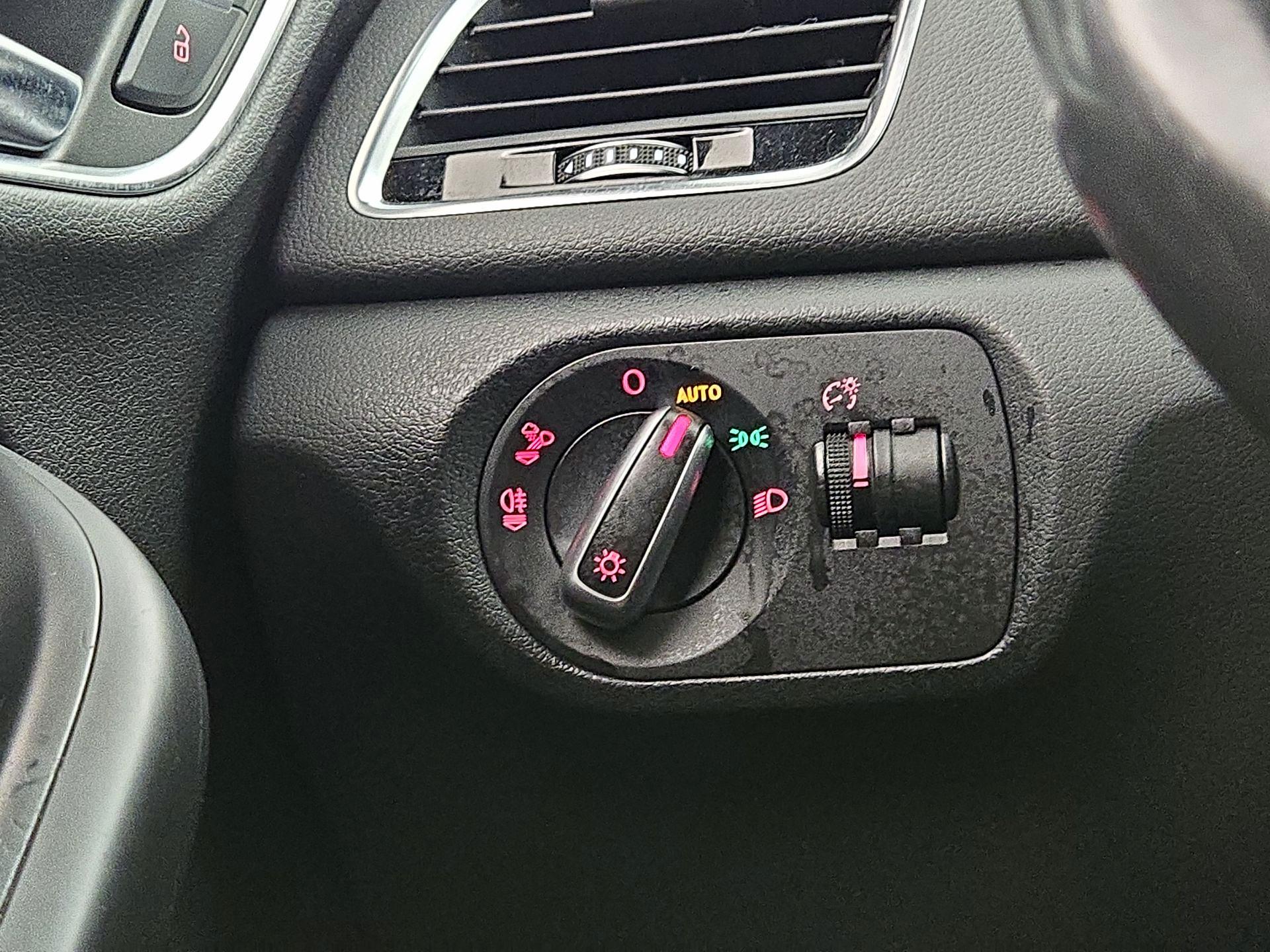 Thumbnail: 2016 Audi Q3 - 13