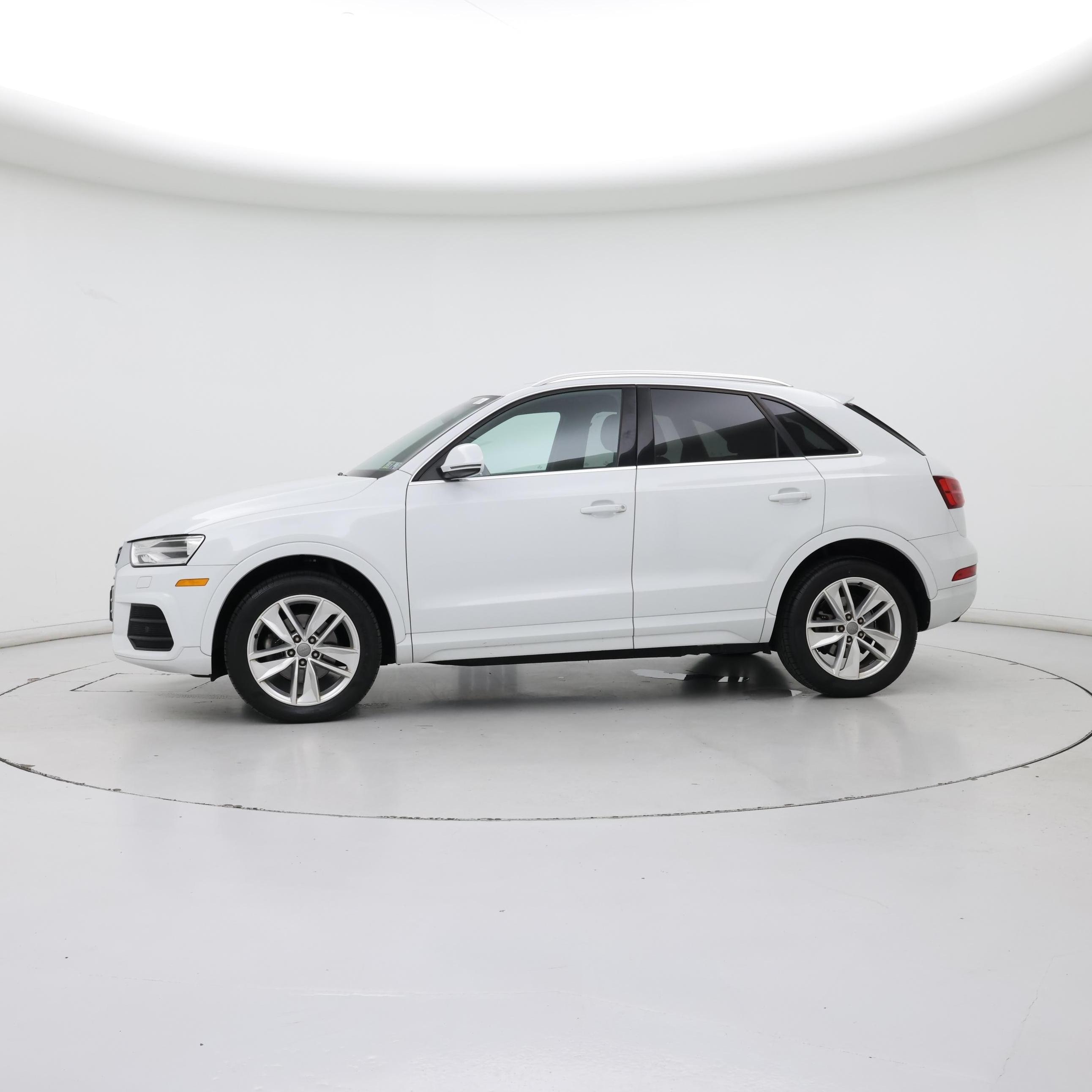 Thumbnail: 2016 Audi Q3 - 3