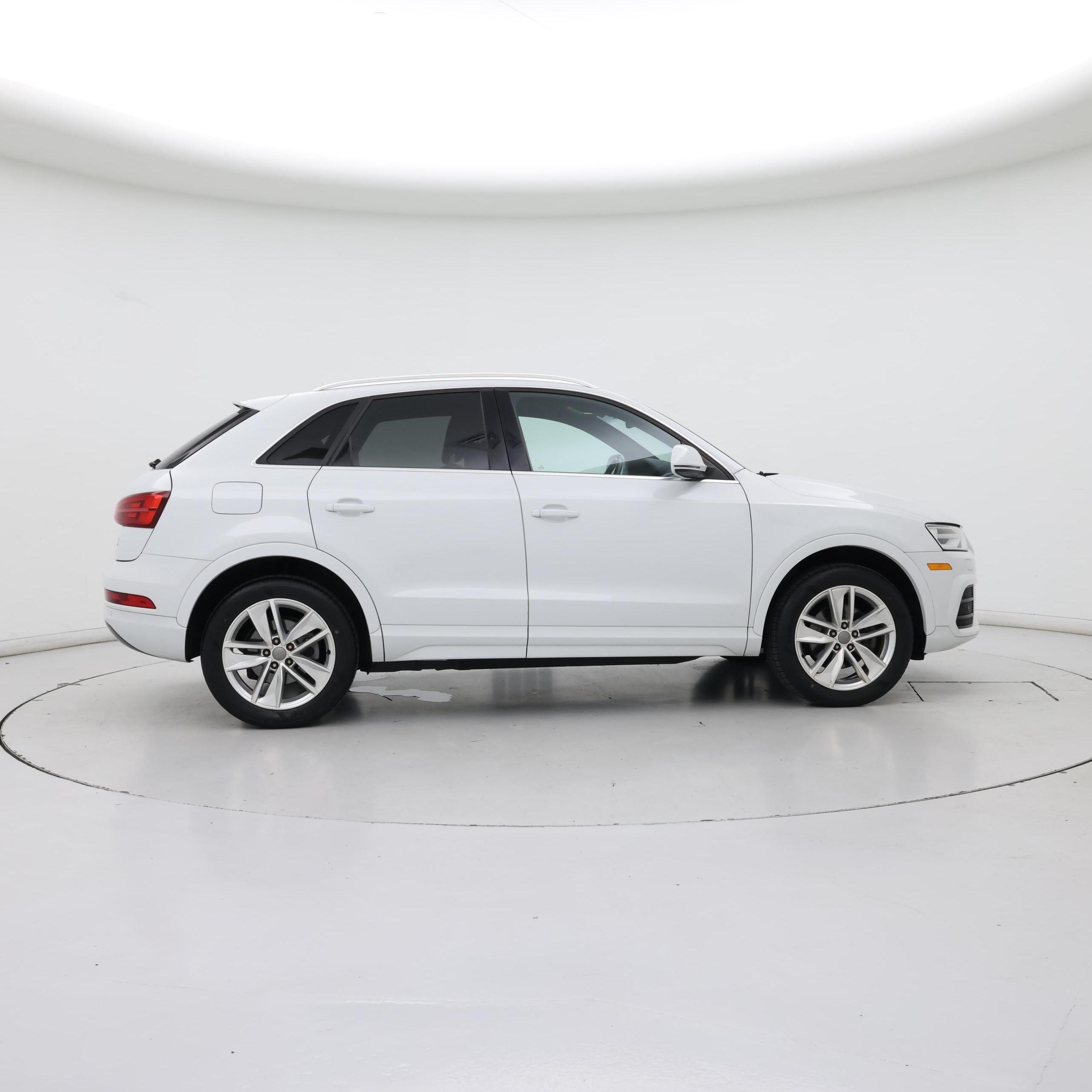 Thumbnail: 2016 Audi Q3 - 7