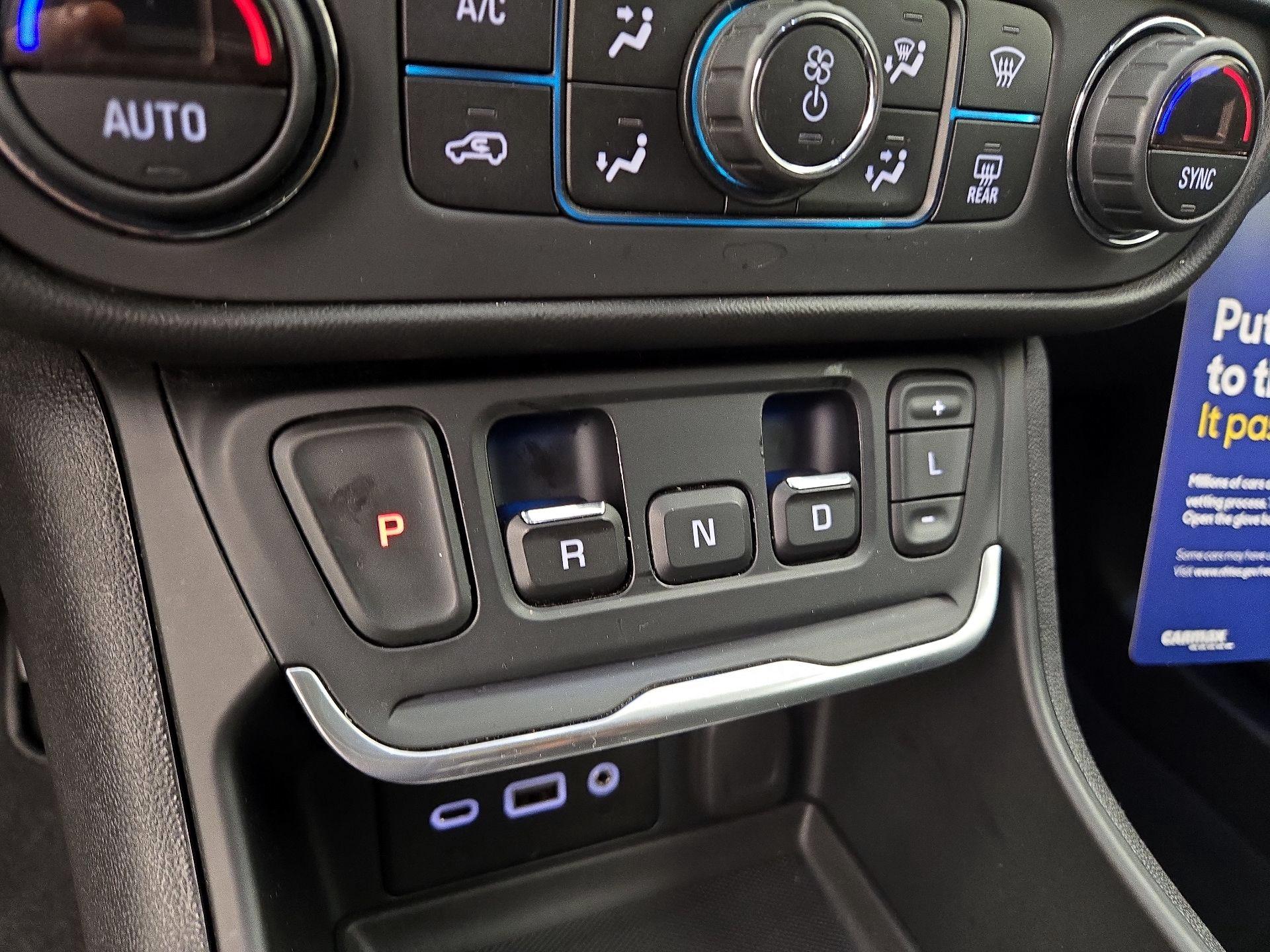 Thumbnail: 2019 GMC Terrain - 17