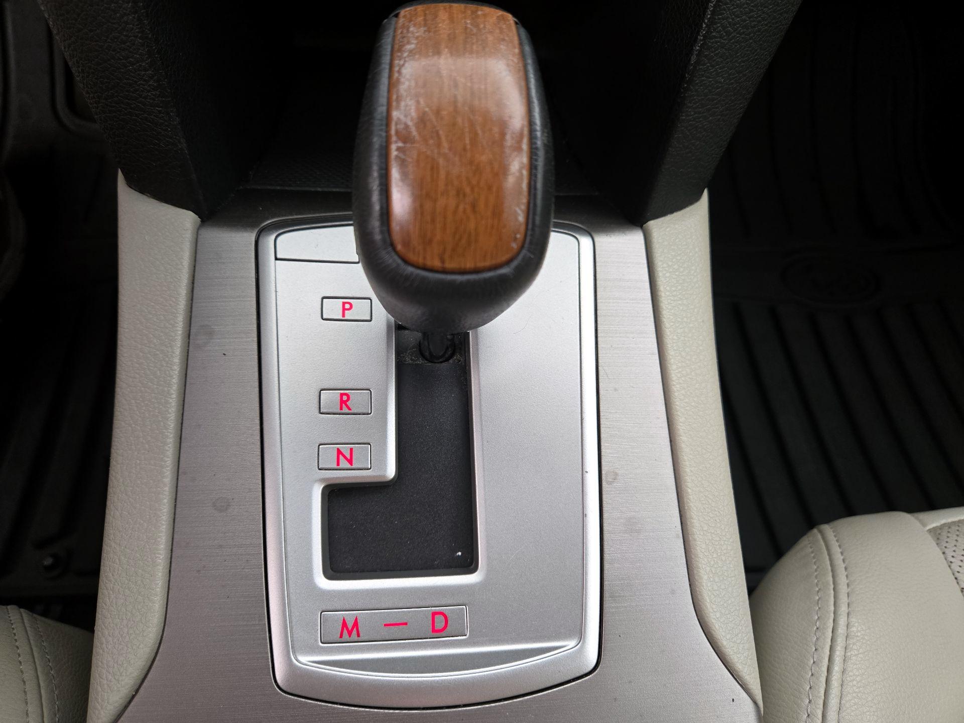 Thumbnail: 2014 Subaru Outback - 16