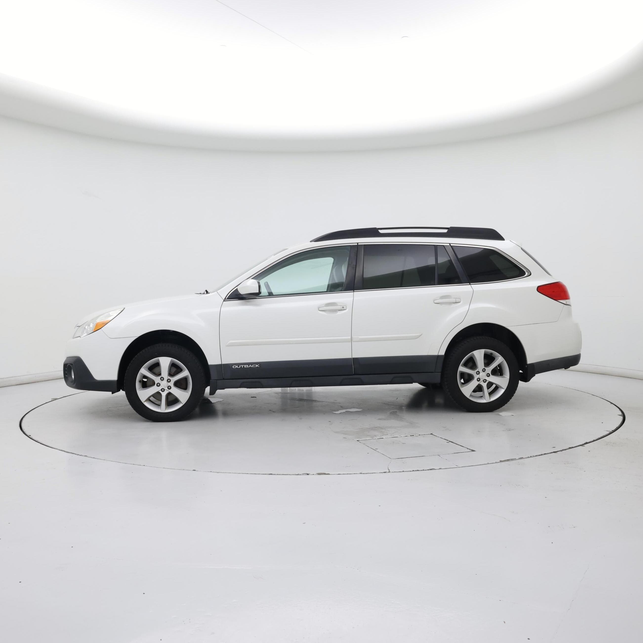 Thumbnail: 2014 Subaru Outback - 3