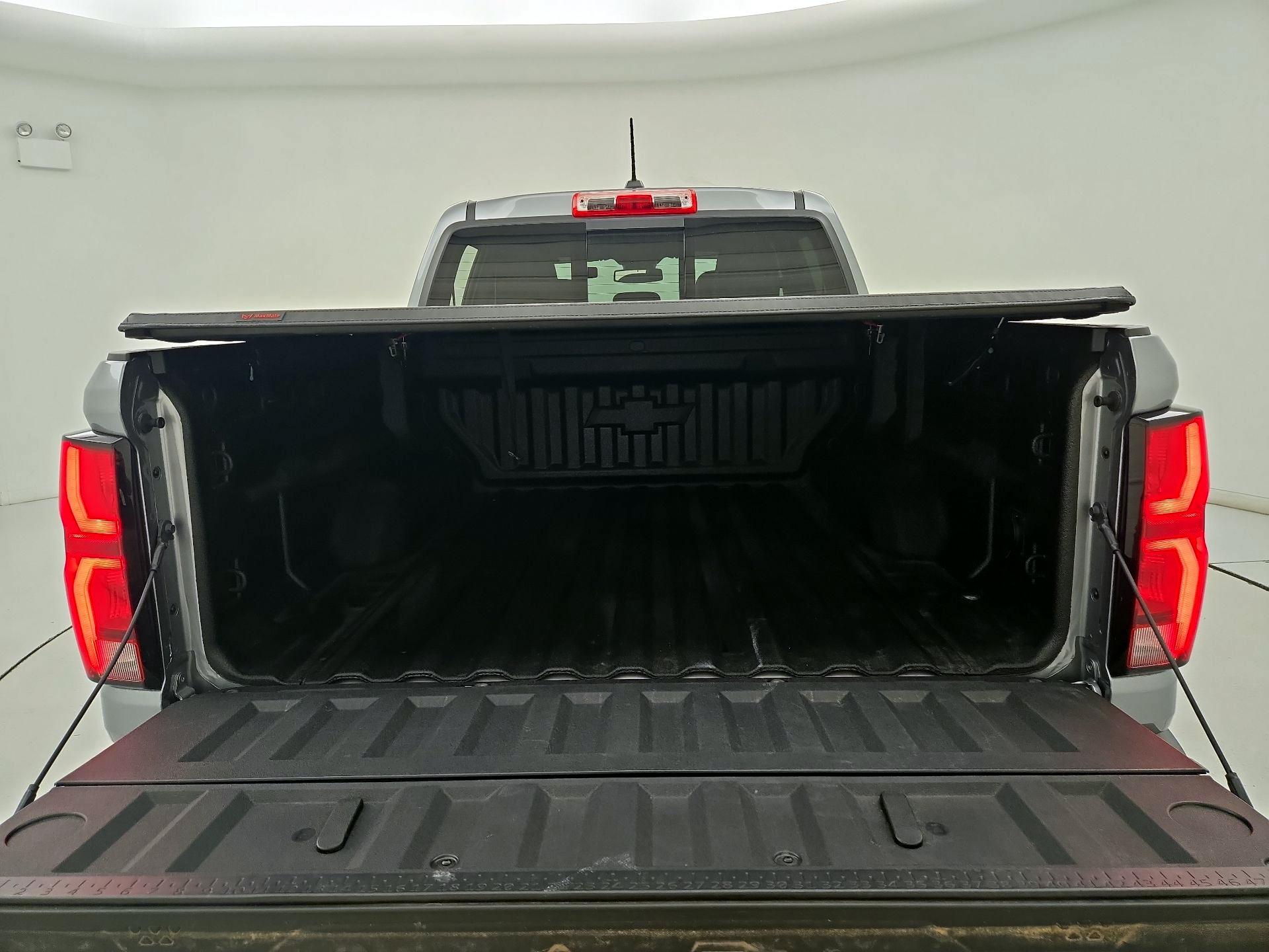 Thumbnail: 2024 Chevrolet Colorado - 20