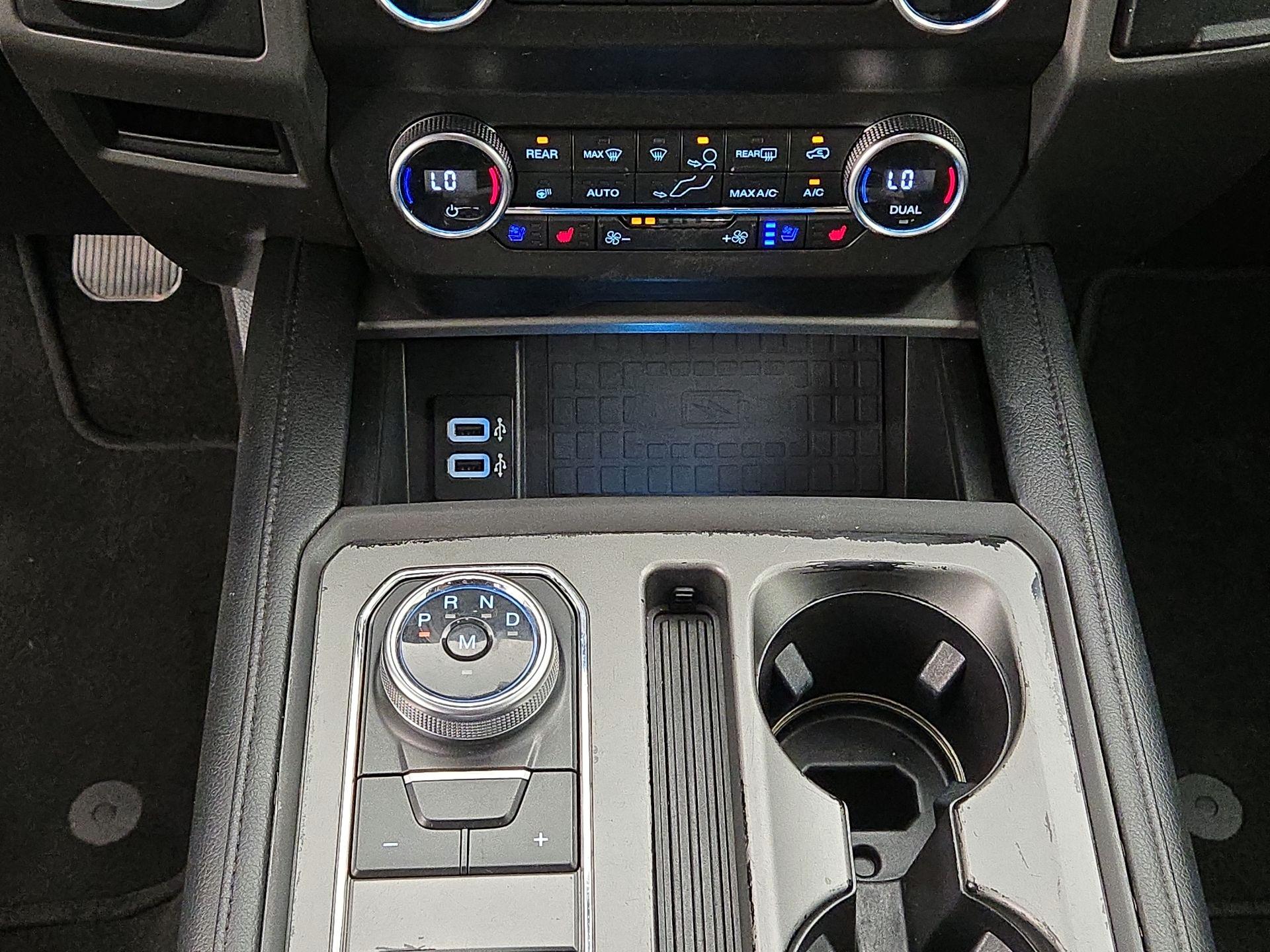 Thumbnail: 2019 Ford Expedition - 18