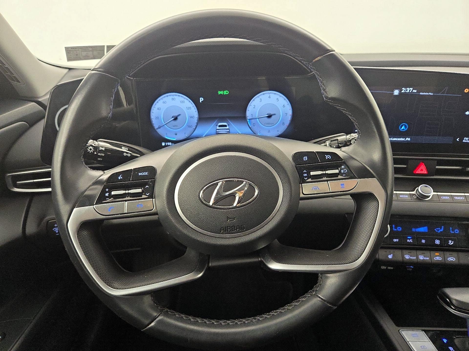 Thumbnail: 2023 Hyundai Elantra - 10
