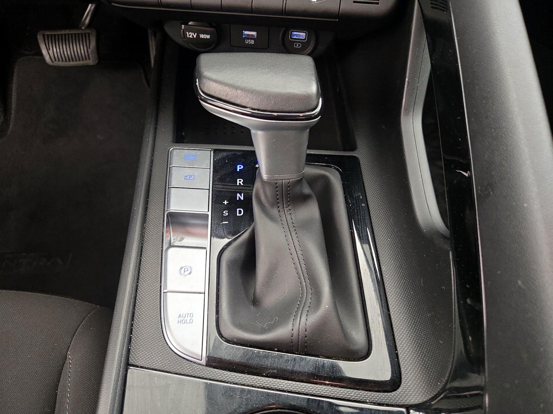Thumbnail: 2023 Hyundai Elantra - 17