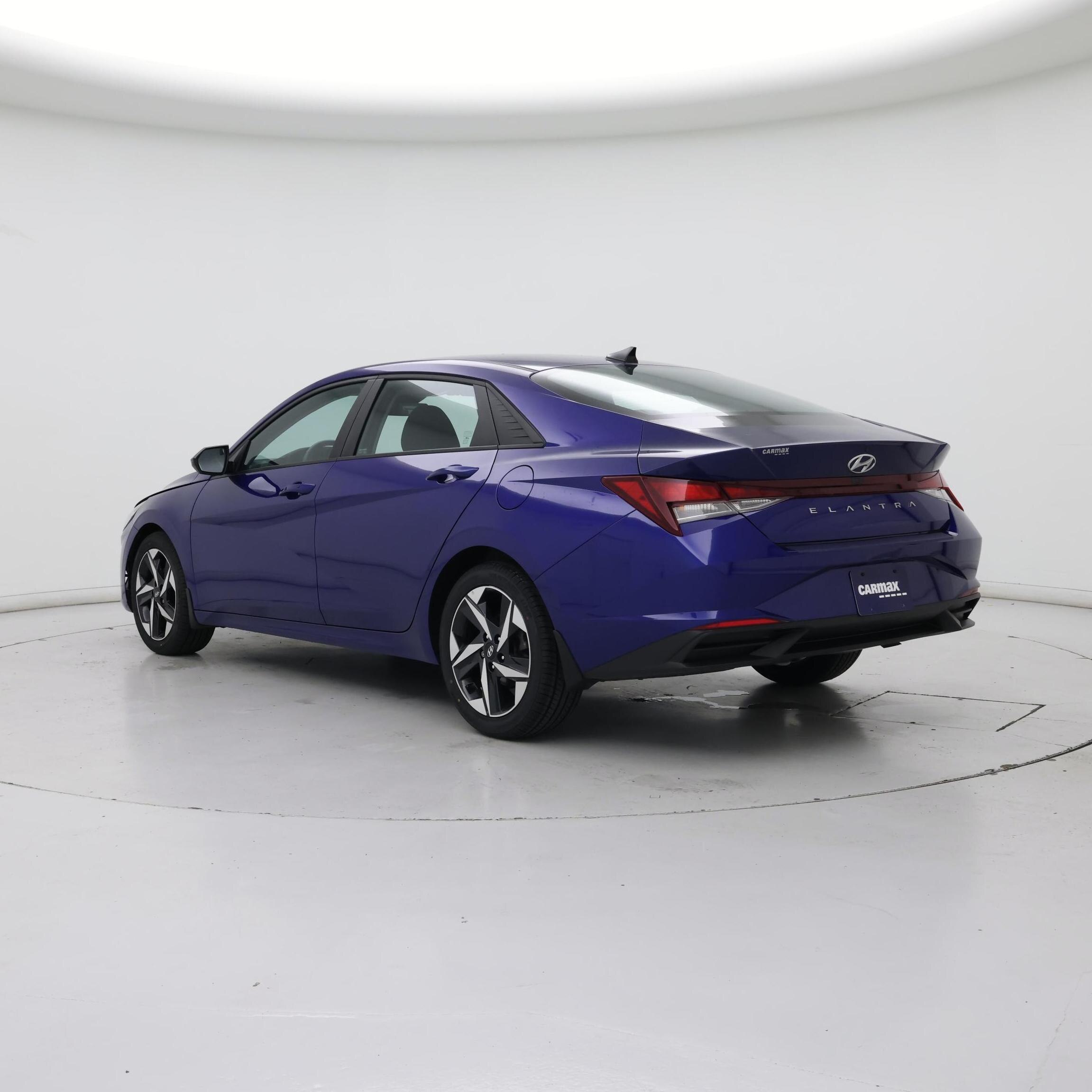 Thumbnail: 2023 Hyundai Elantra - 2