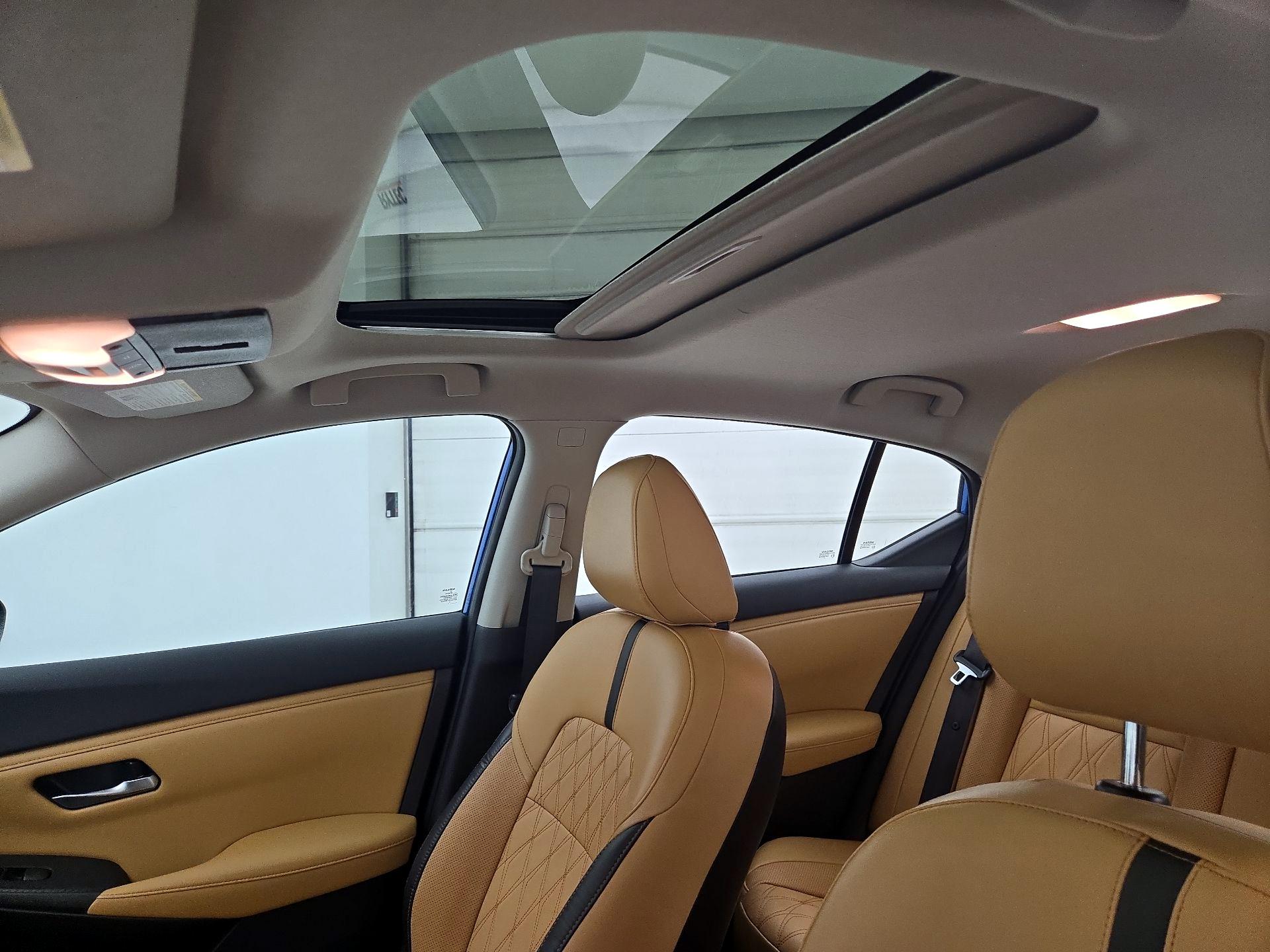 Thumbnail: 2021 Nissan Sentra - 19