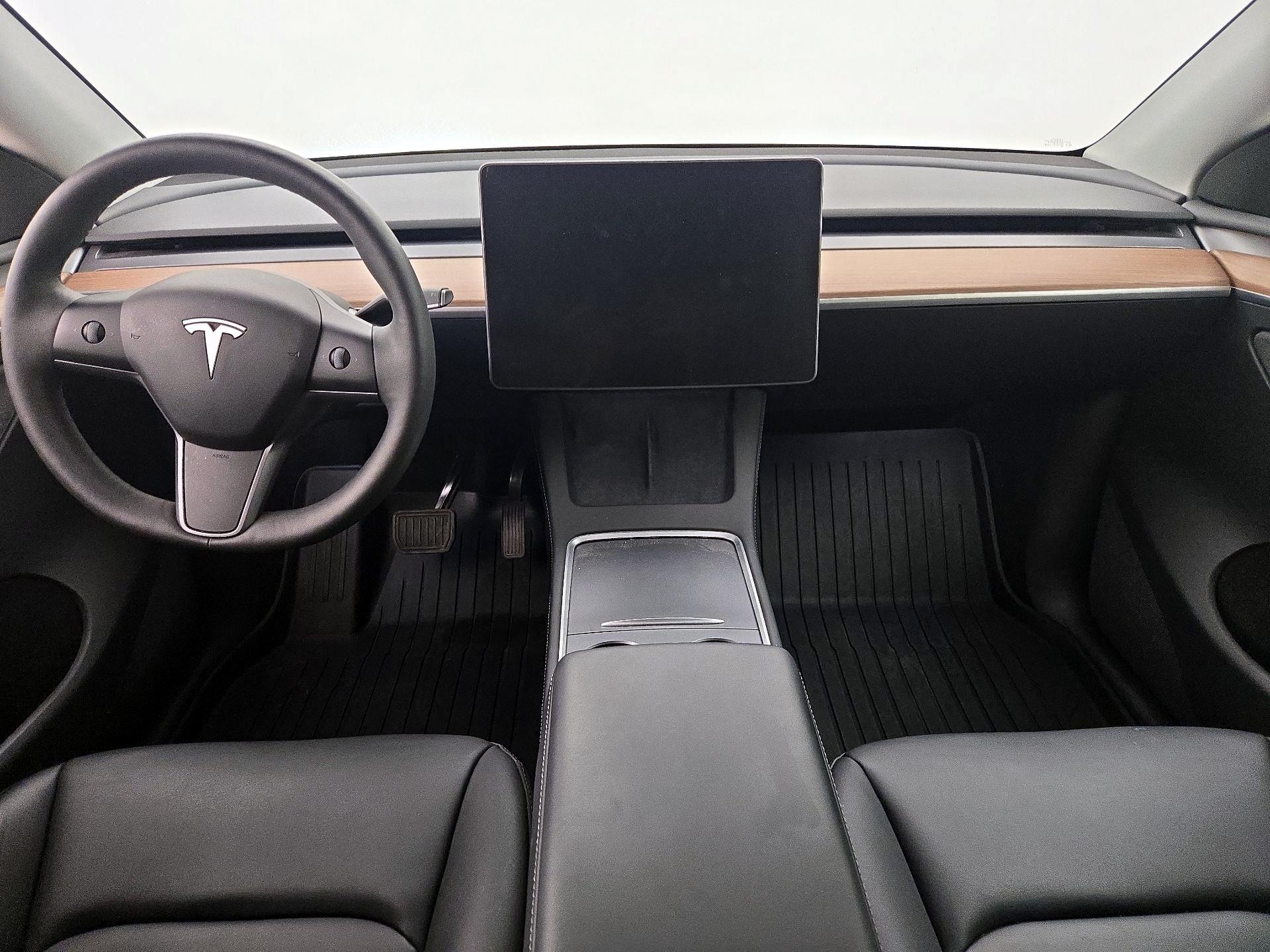 Thumbnail: 2023 Tesla Model Y - 9