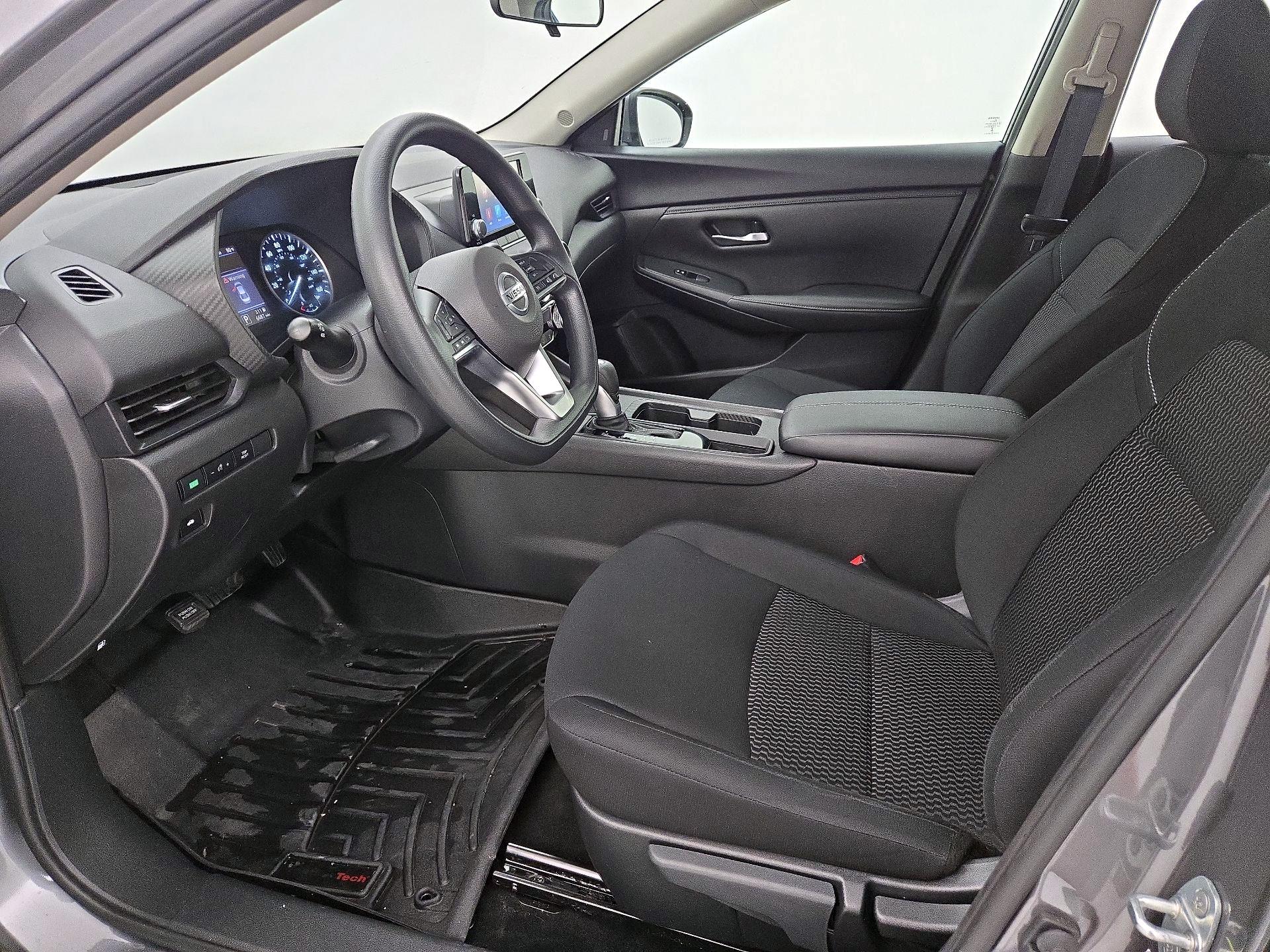 Thumbnail: 2023 Nissan Sentra - 11