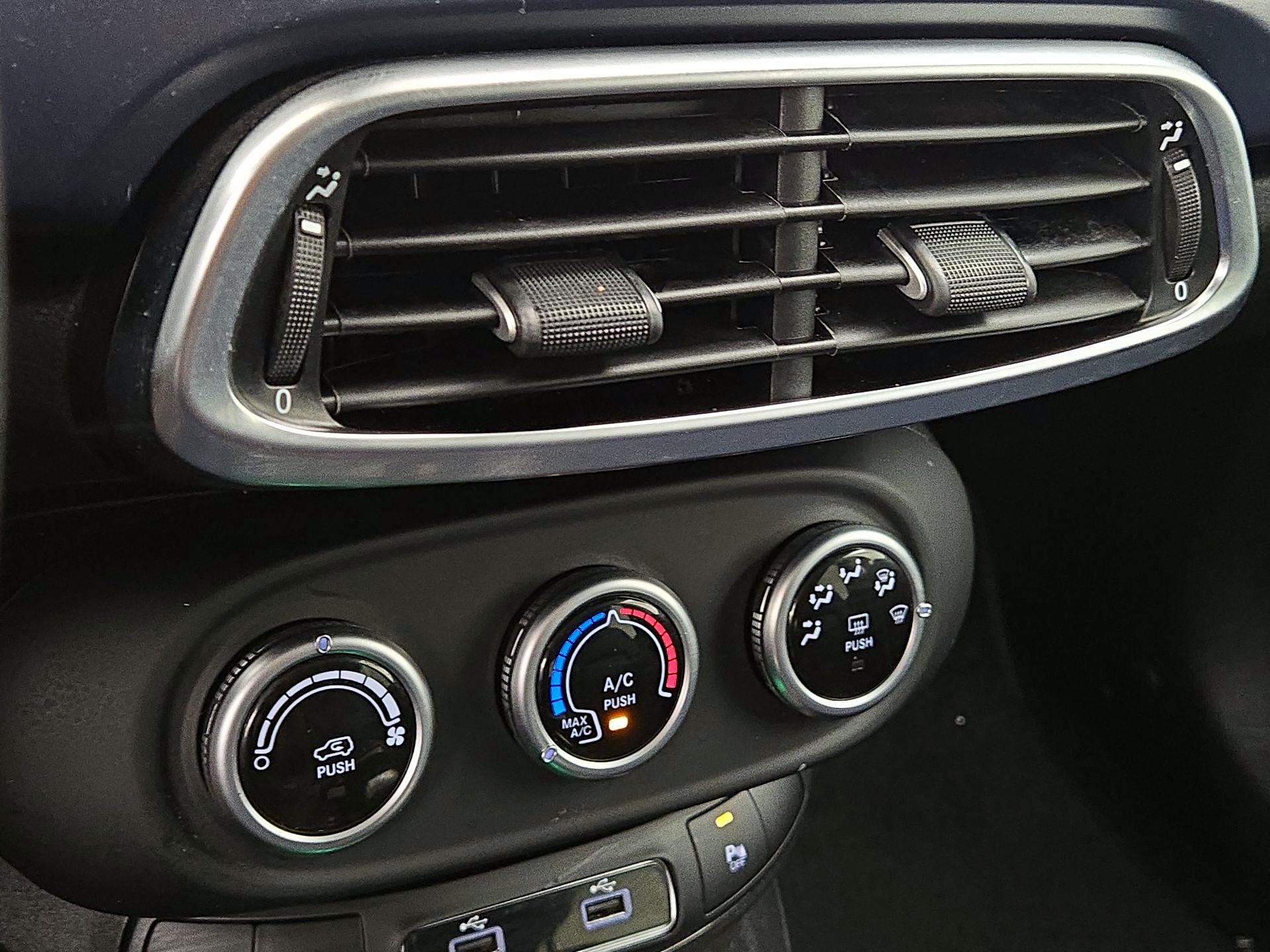 Thumbnail: 2021 Fiat 500X - 16