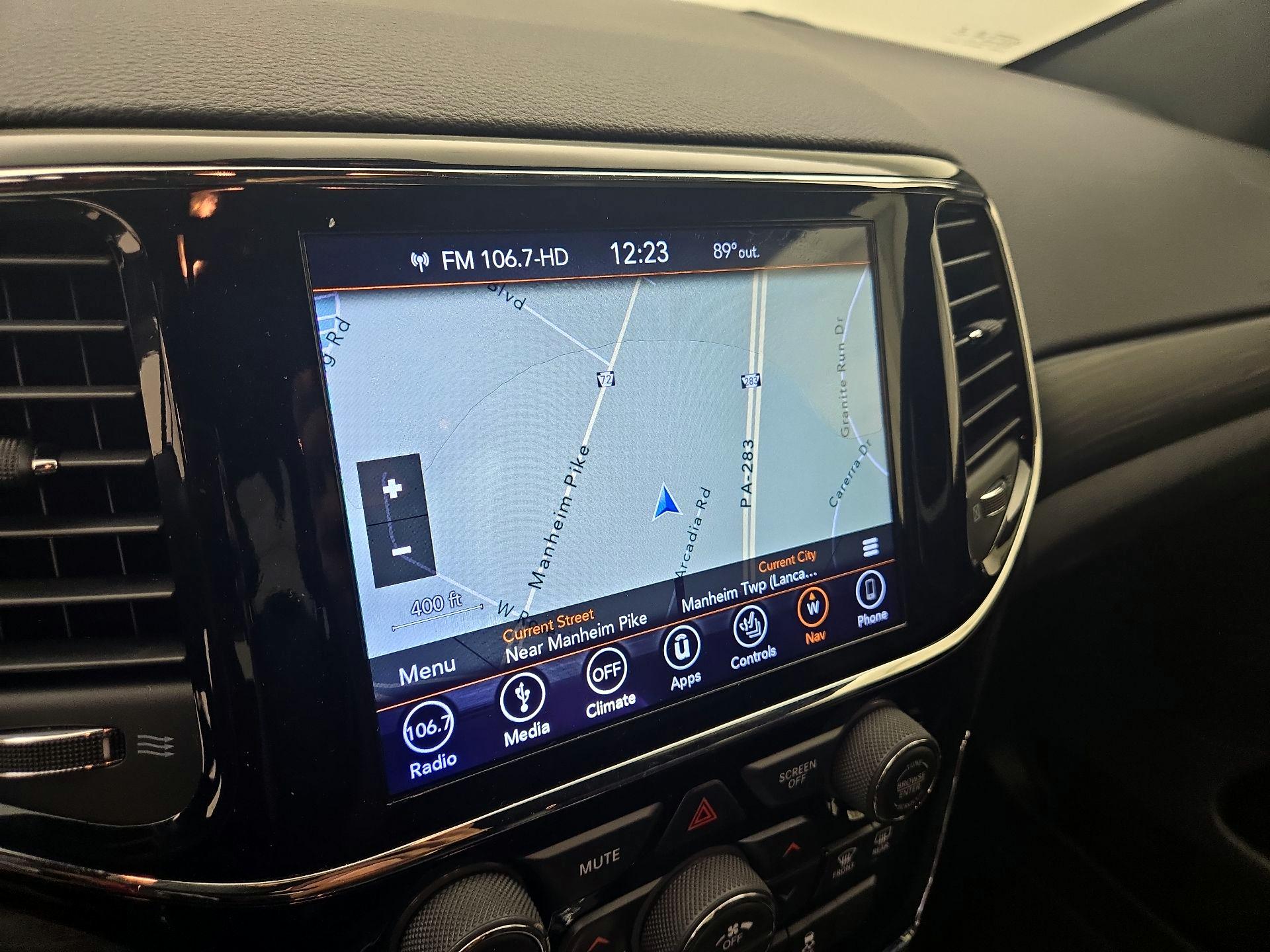 Thumbnail: 2019 Jeep Grand Cherokee - 14
