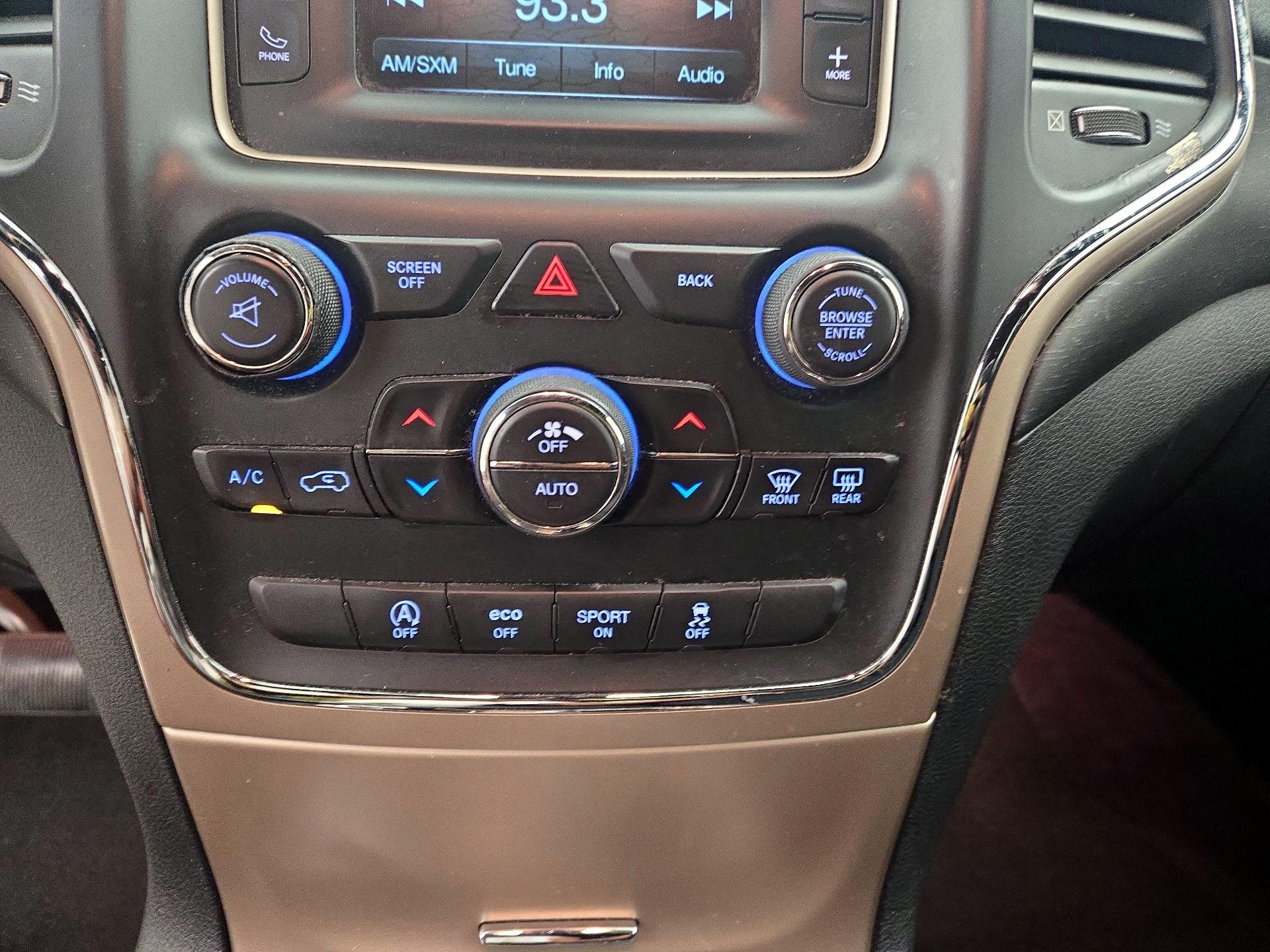 Thumbnail: 2016 Jeep Grand Cherokee - 14