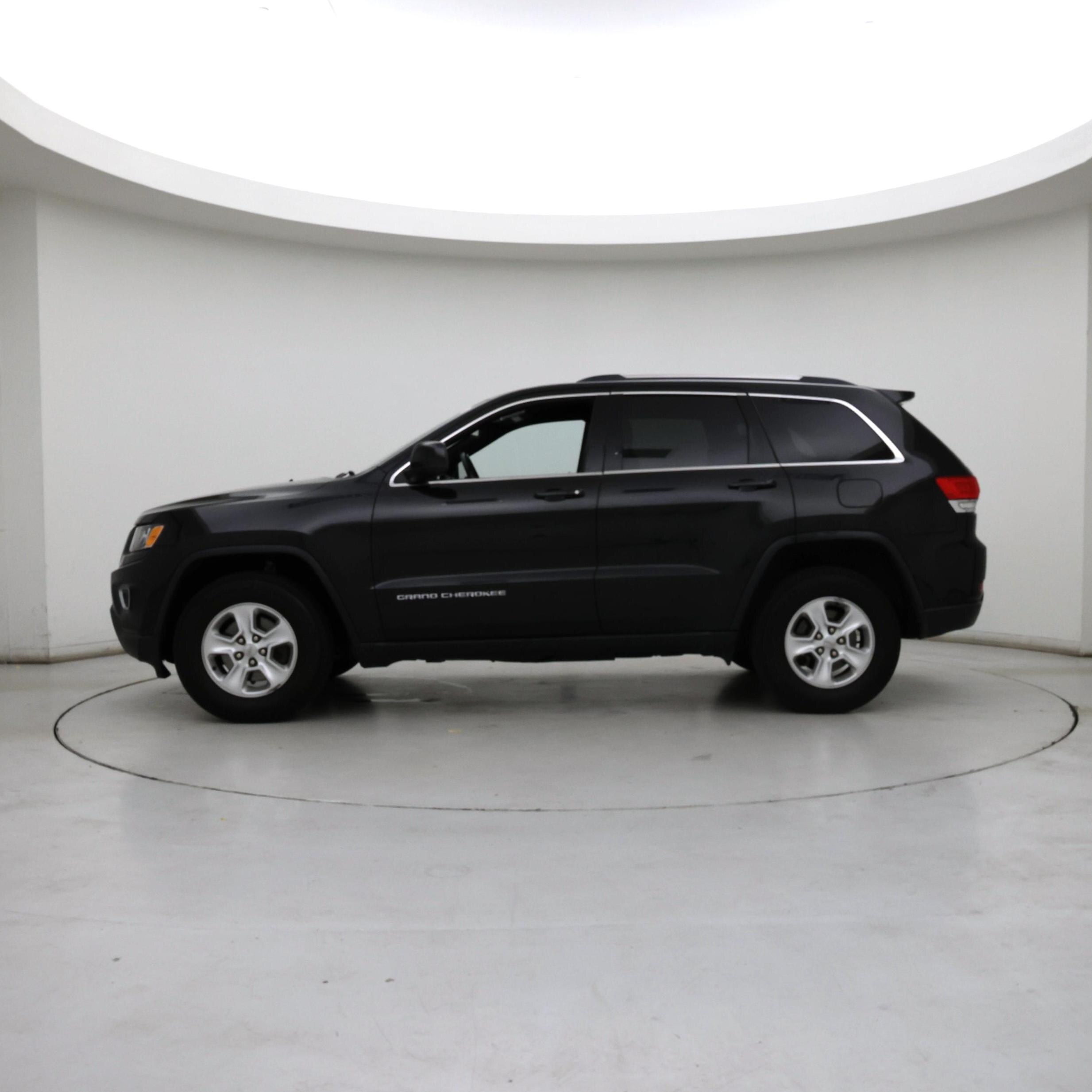 Thumbnail: 2016 Jeep Grand Cherokee - 3