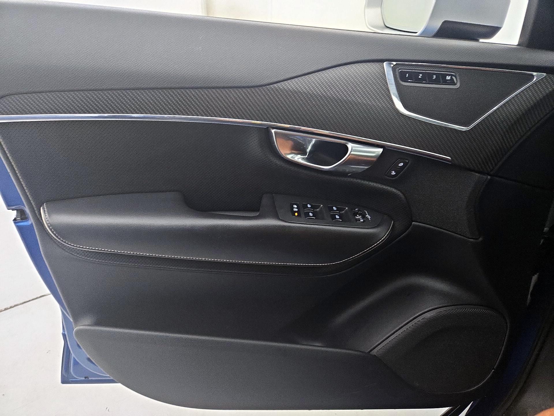 Thumbnail: 2018 Volvo XC90 - 12