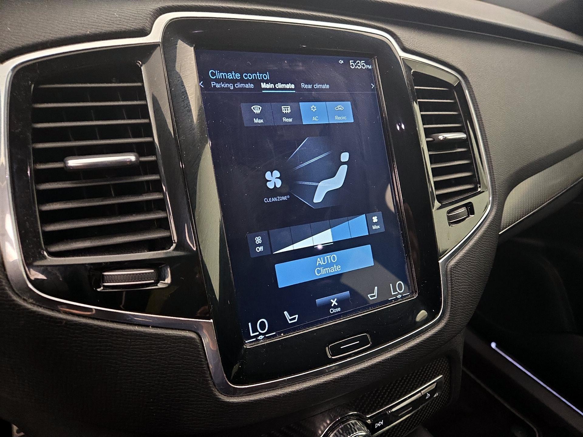 Thumbnail: 2018 Volvo XC90 - 17