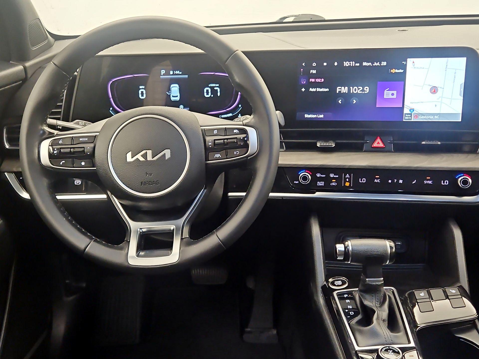 Thumbnail: 2023 Kia Sportage - 10