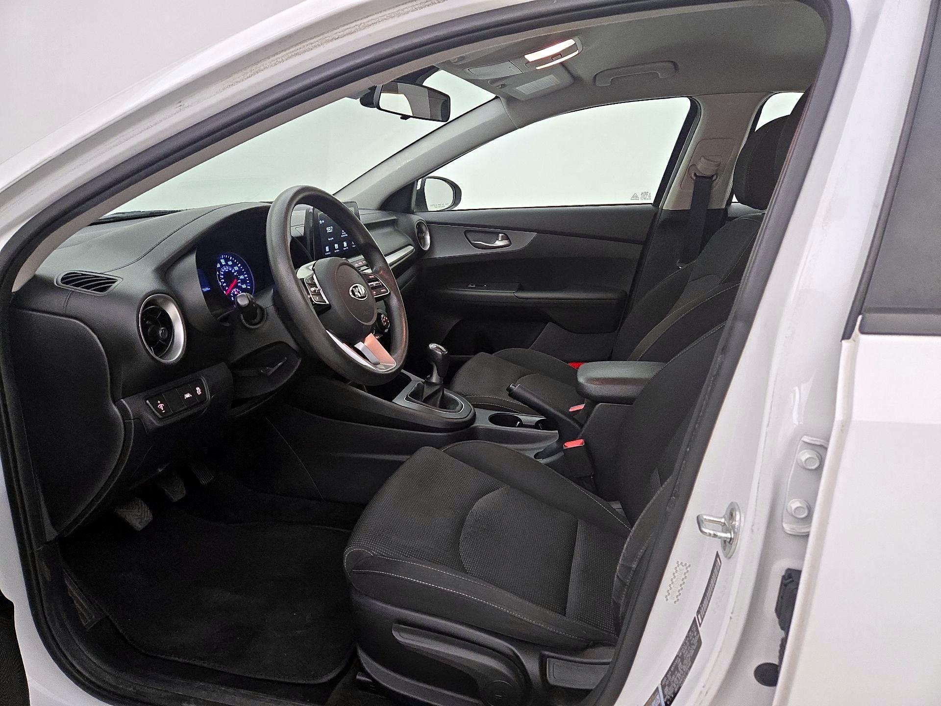 Thumbnail: 2020 Kia Forte - 11