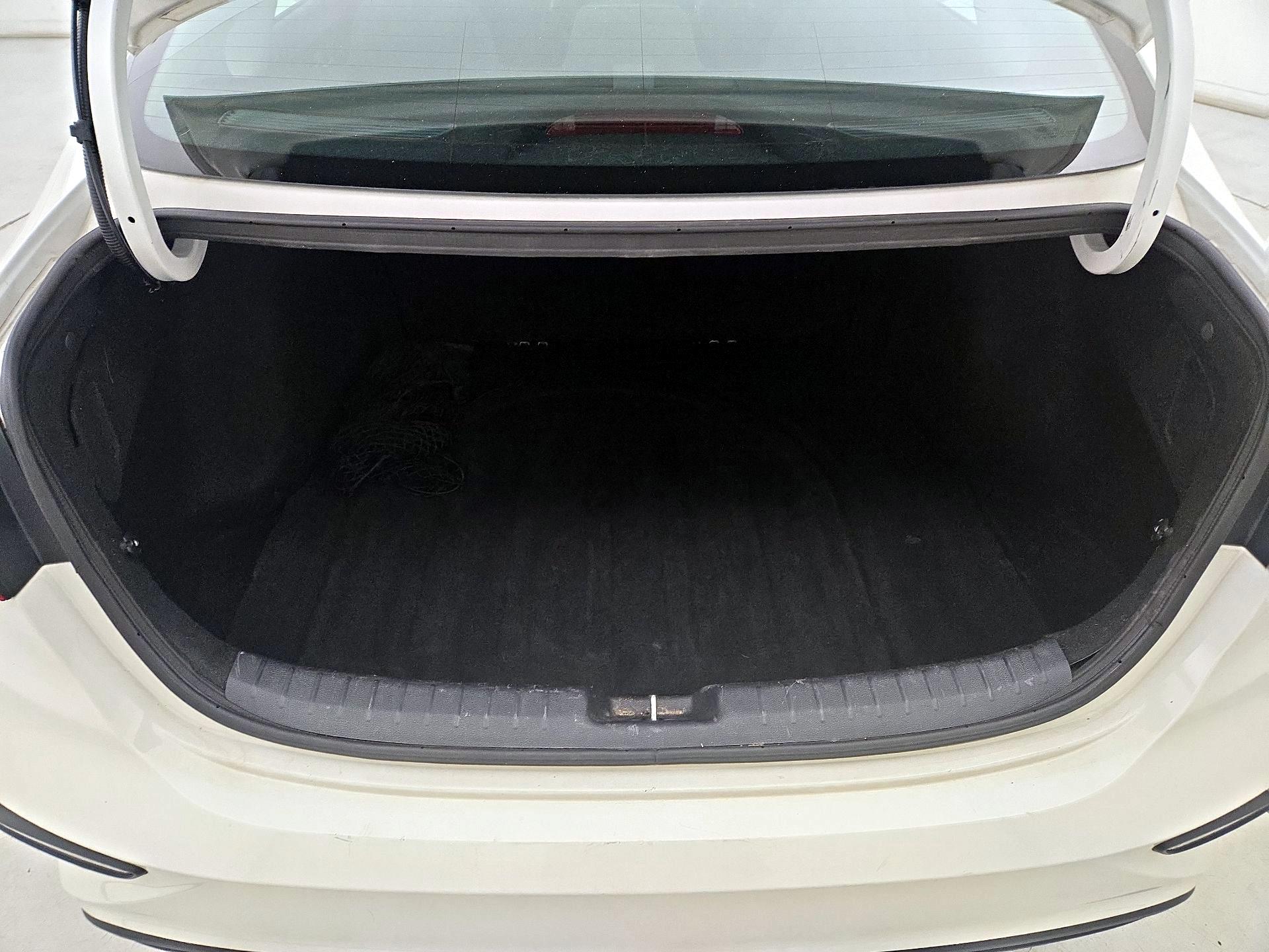 Thumbnail: 2020 Kia Forte - 20