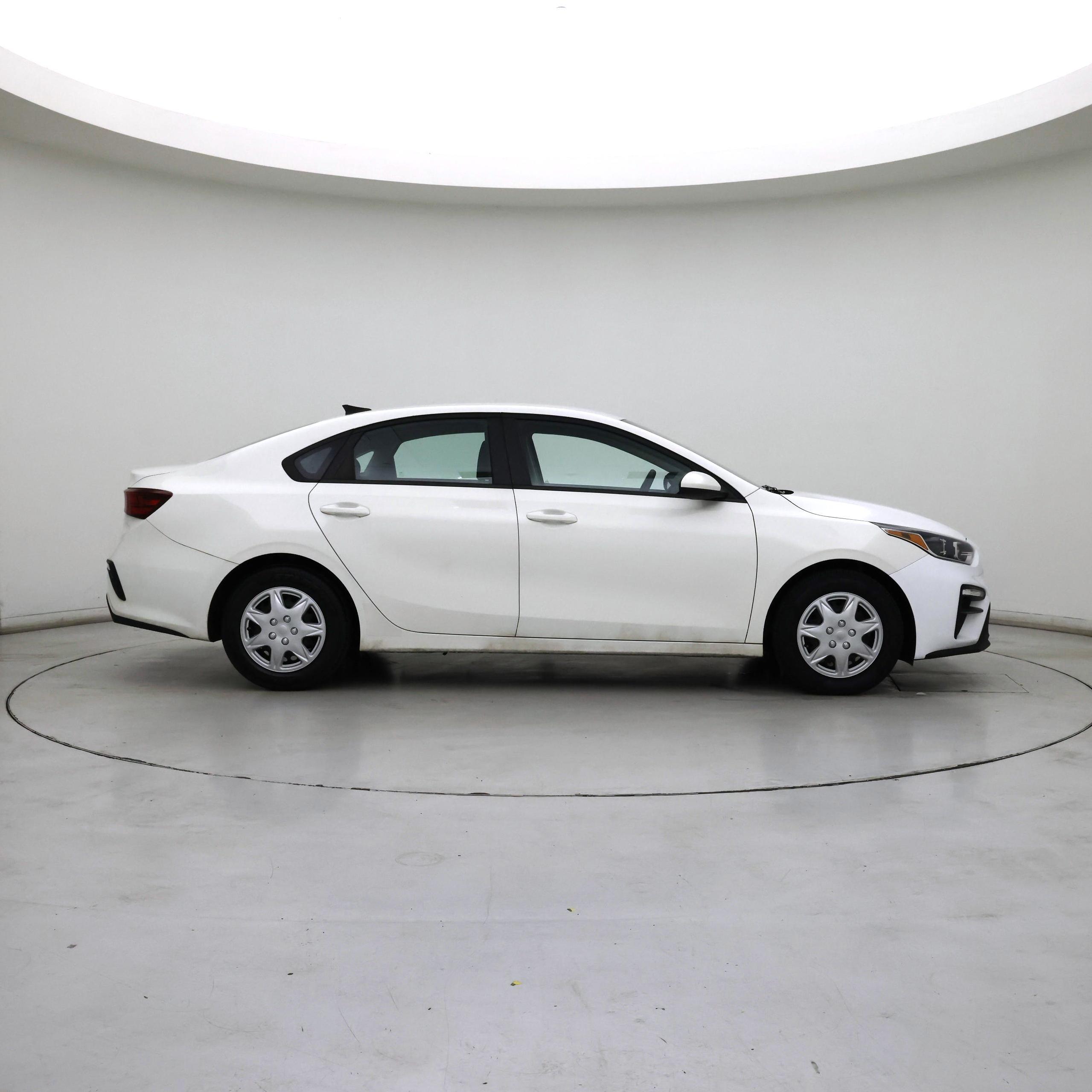 Thumbnail: 2020 Kia Forte - 7