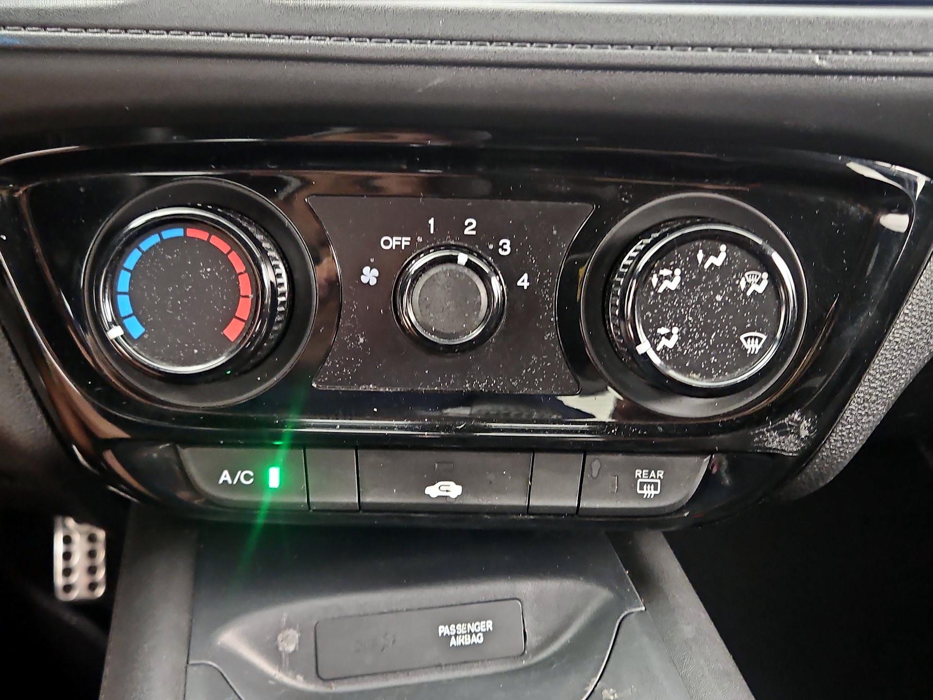 Thumbnail: 2019 Honda HR-V - 16