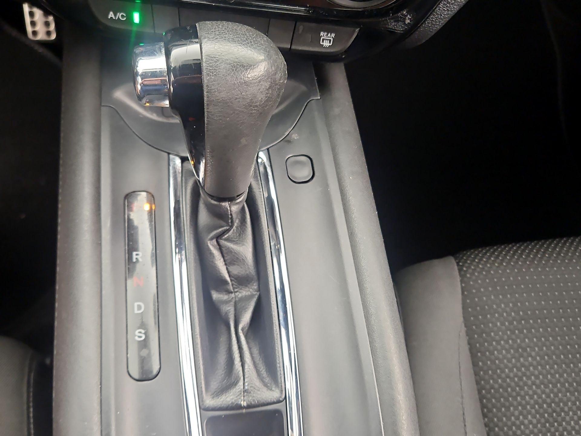 Thumbnail: 2019 Honda HR-V - 17