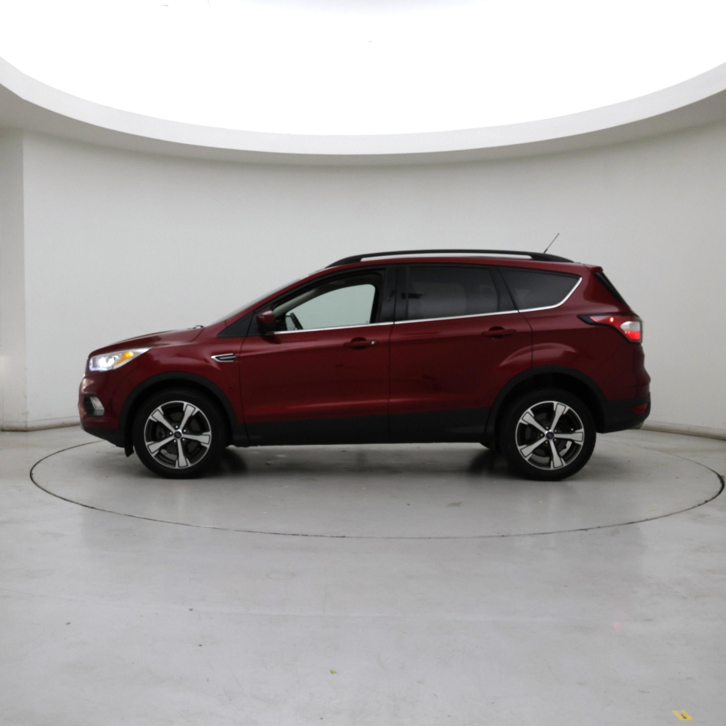Thumbnail: 2018 Ford Escape - 3
