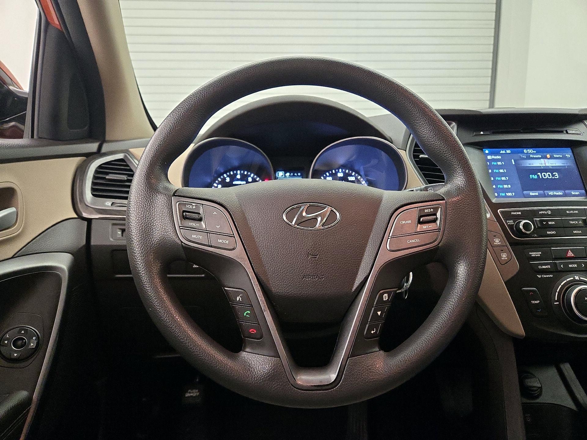 Thumbnail: 2017 Hyundai Santa Fe - 10