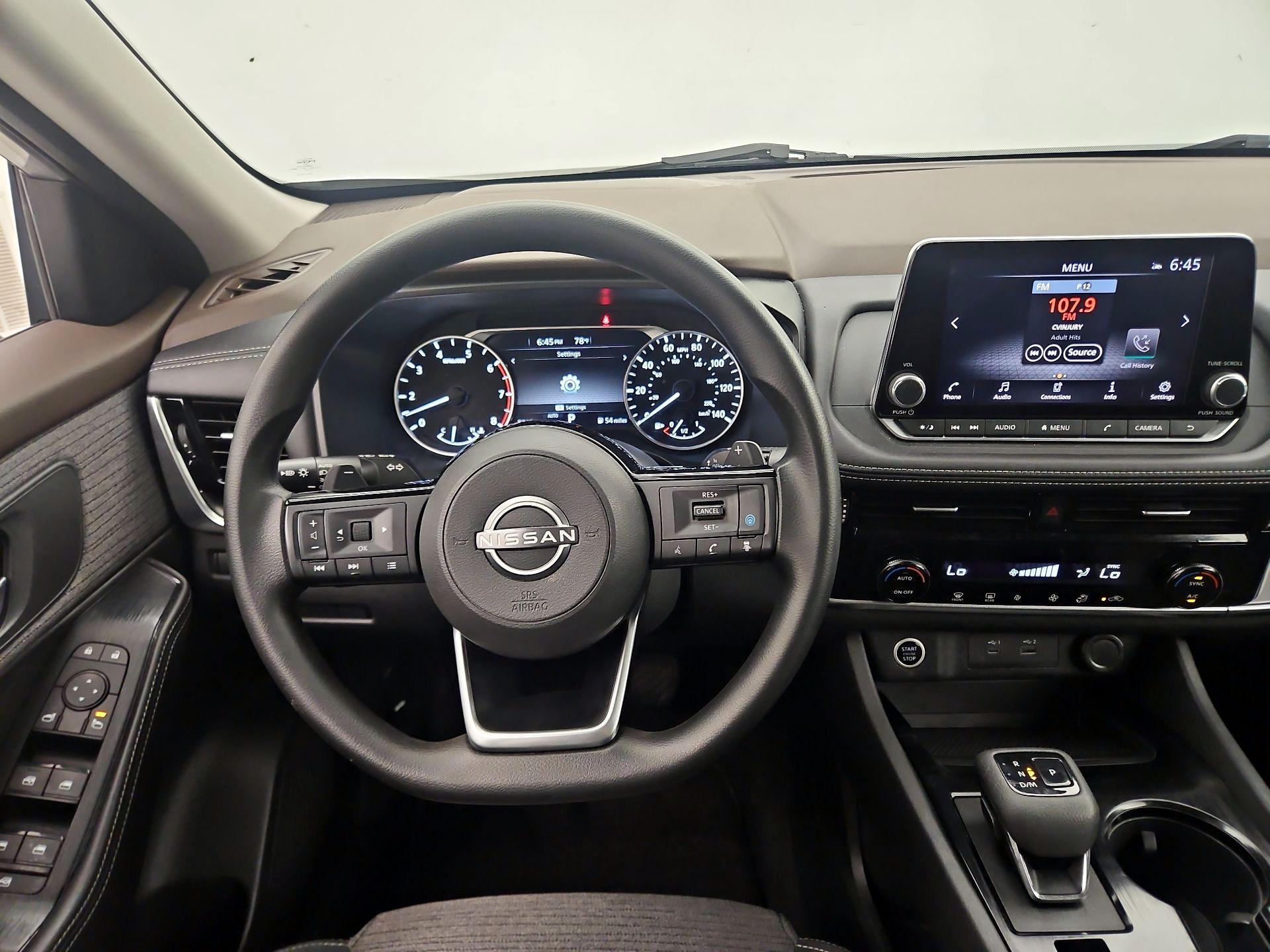 Thumbnail: 2022 Nissan Rogue - 10