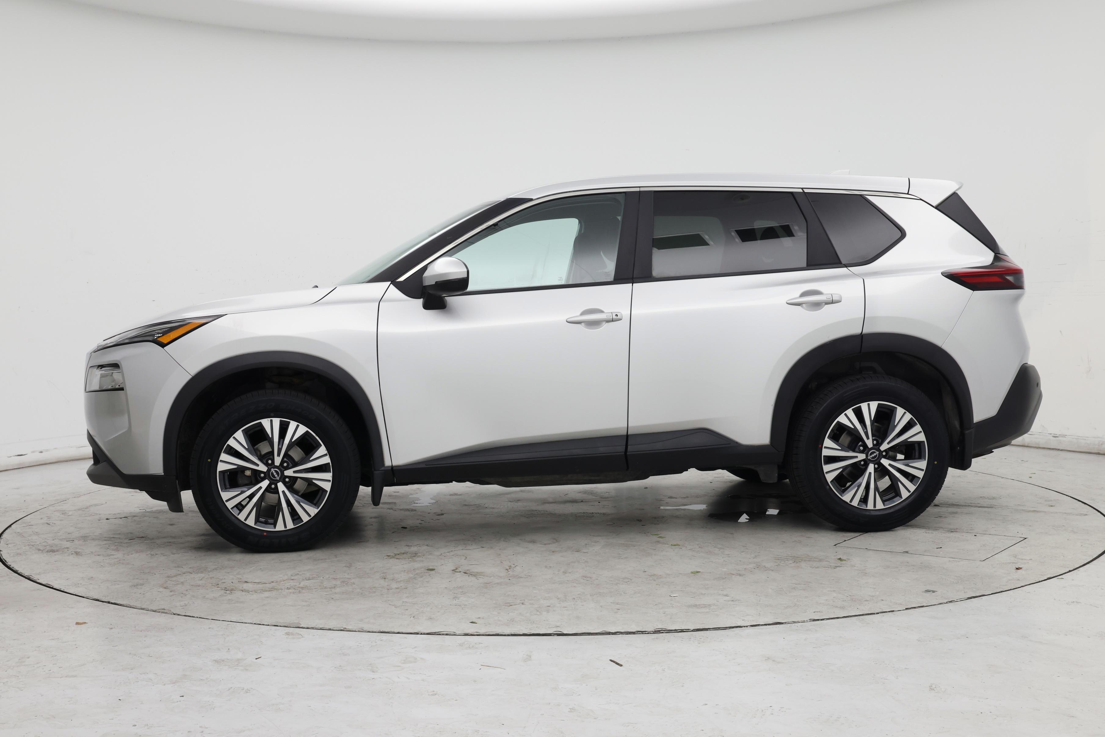 Thumbnail: 2022 Nissan Rogue - 3