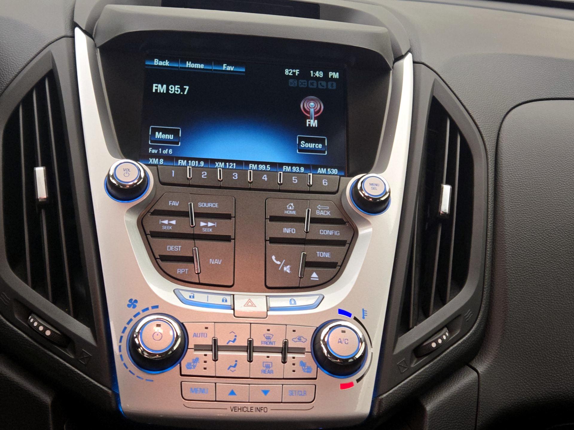 Thumbnail: 2015 Chevrolet Equinox - 14