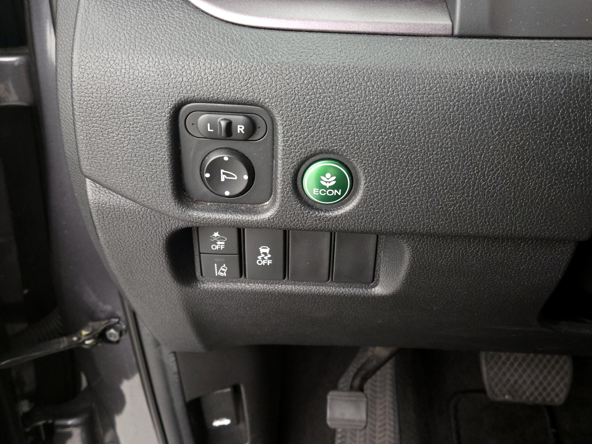 Thumbnail: 2019 Honda Passport - 13