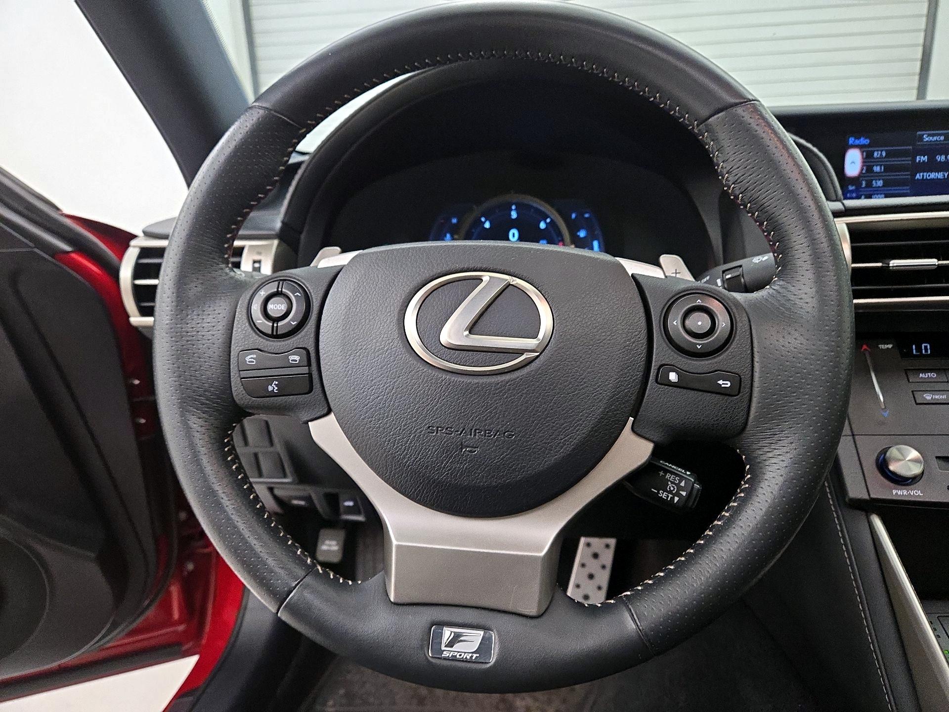 Thumbnail: 2015 Lexus IS - 10