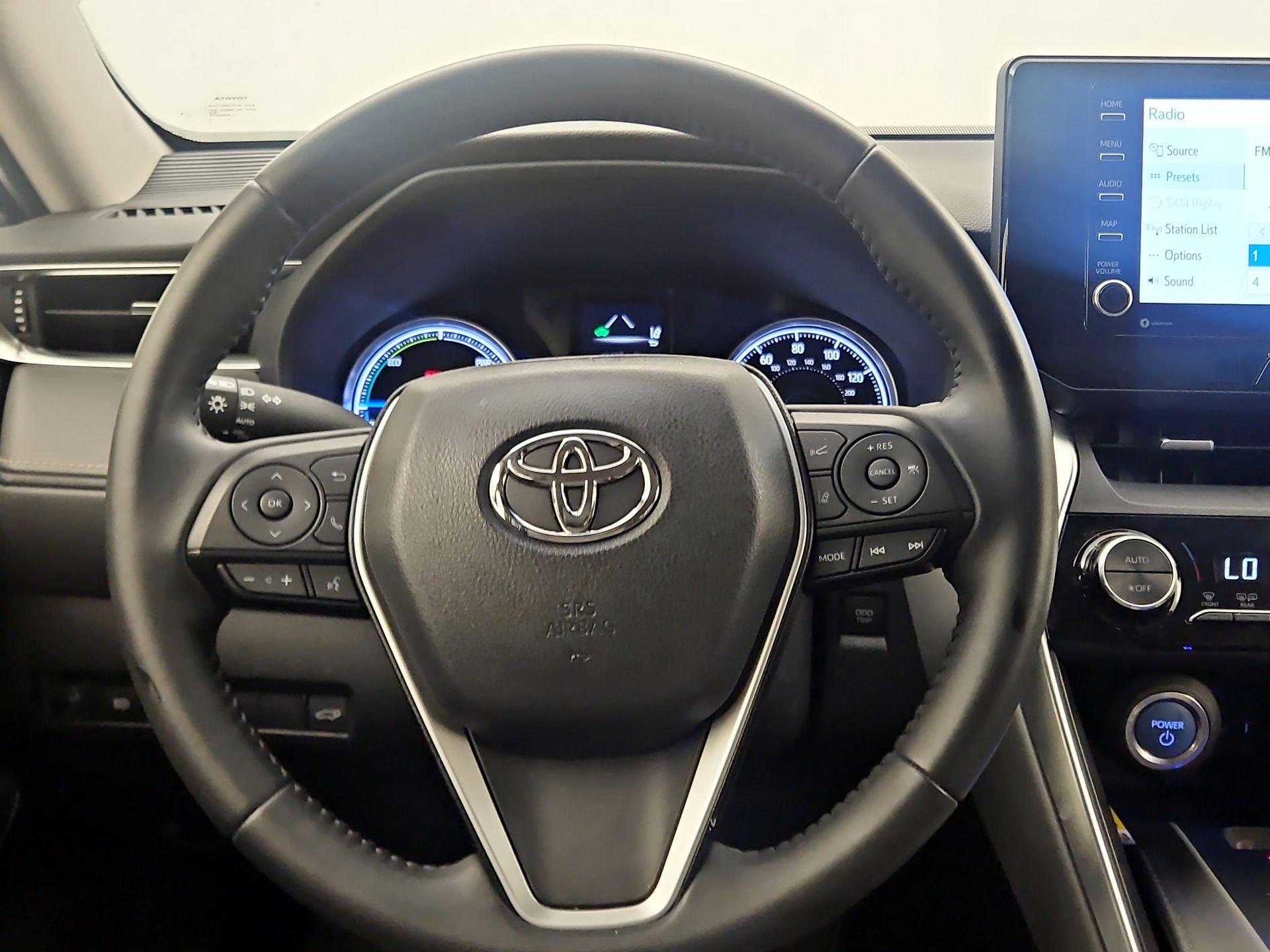 Thumbnail: 2021 Toyota Venza - 10