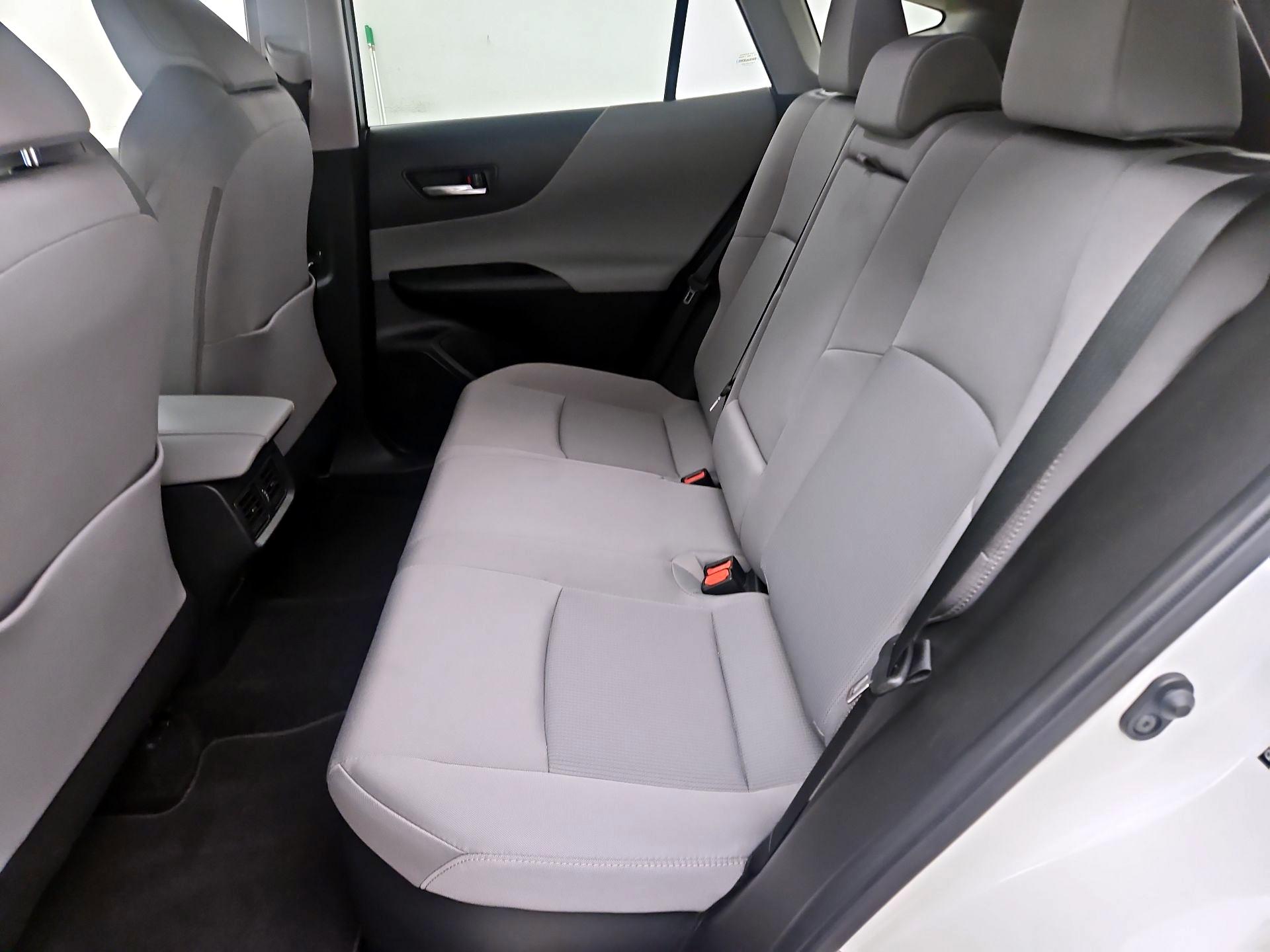 Thumbnail: 2021 Toyota Venza - 19