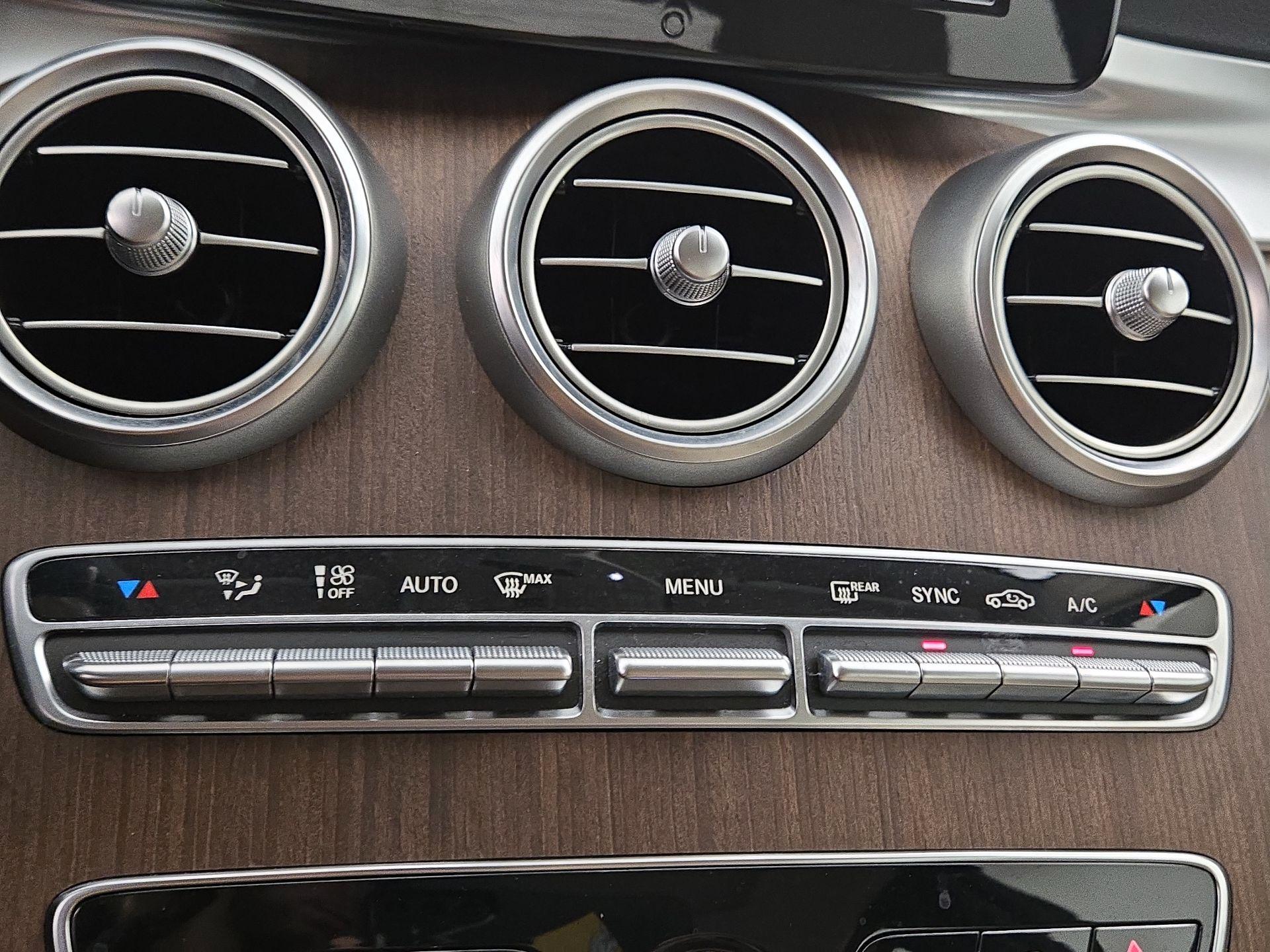 Thumbnail: 2019 Mercedes-Benz C-Class - 16
