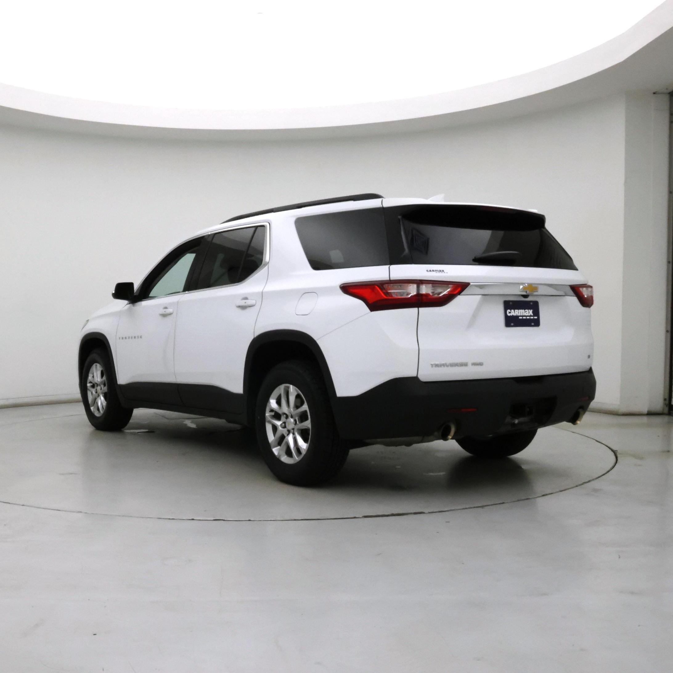 Thumbnail: 2021 Chevrolet Traverse - 2