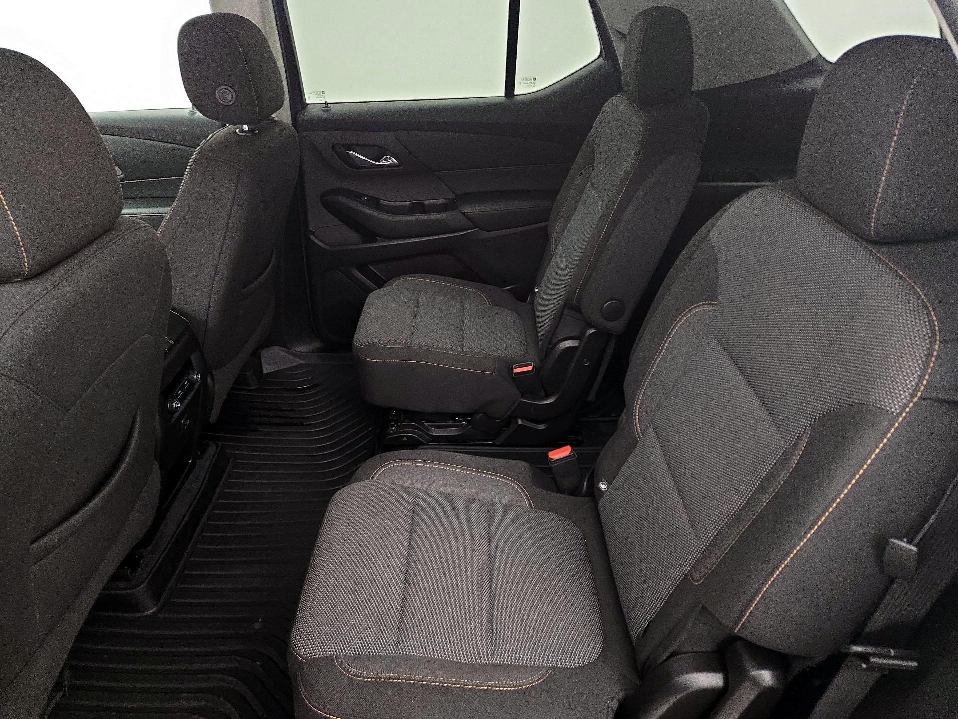 Thumbnail: 2021 Chevrolet Traverse - 19