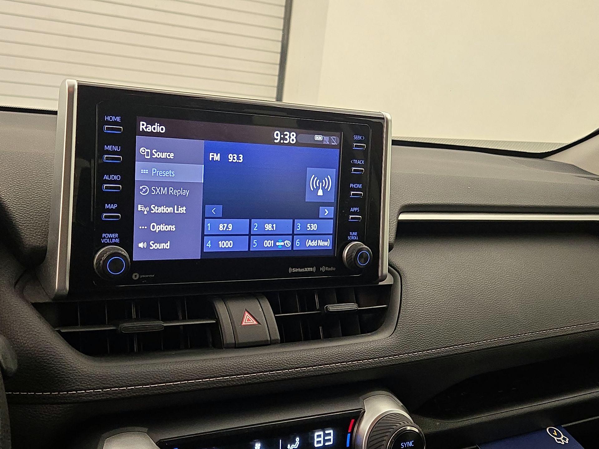 Thumbnail: 2019 Toyota RAV4 - 15