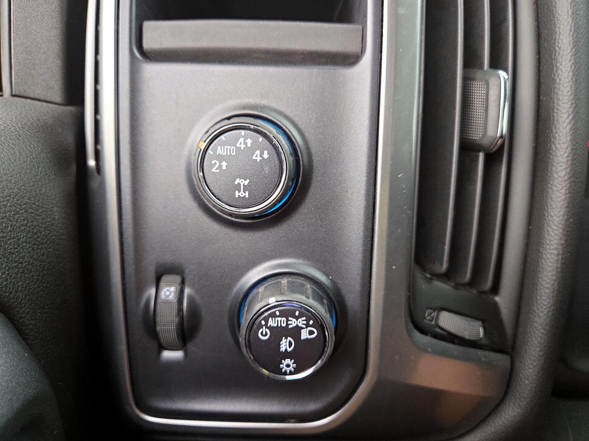 Thumbnail: 2014 Chevrolet Silverado 1500 - 13